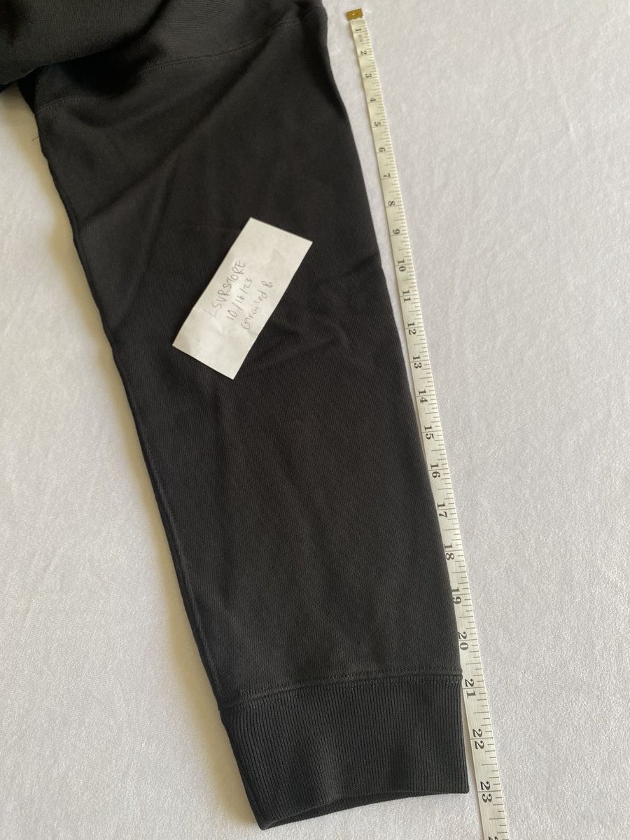 Kaws × Uniqlo Kaws x Uniqlo Companion 09 Black Crewneck XLARGE Size US XL / EU 56 / 4 - 10 Thumbnail