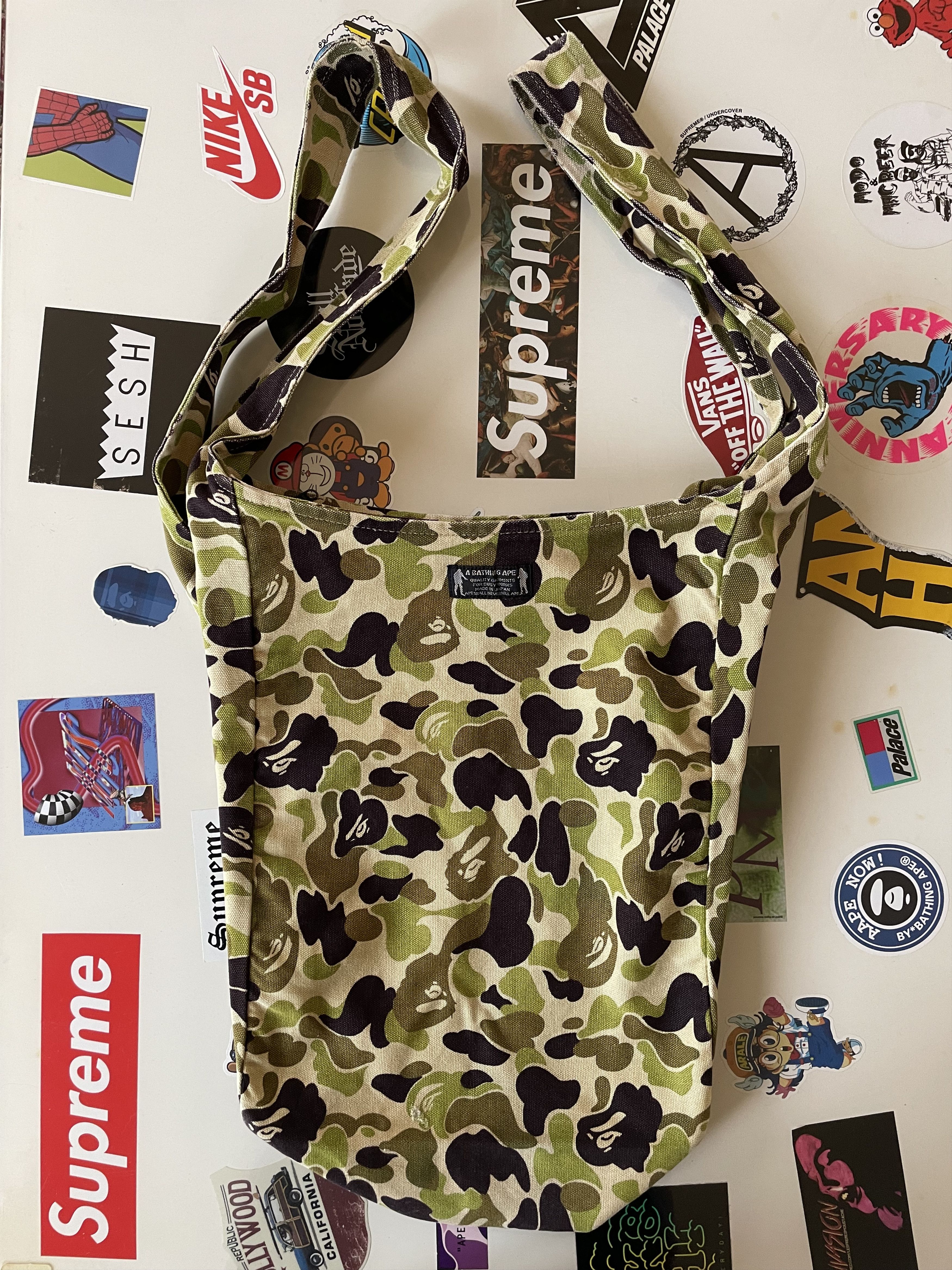 Bape × Vintage ABC Camo Tote Bag Size ONE SIZE - 1 Thumbnail
