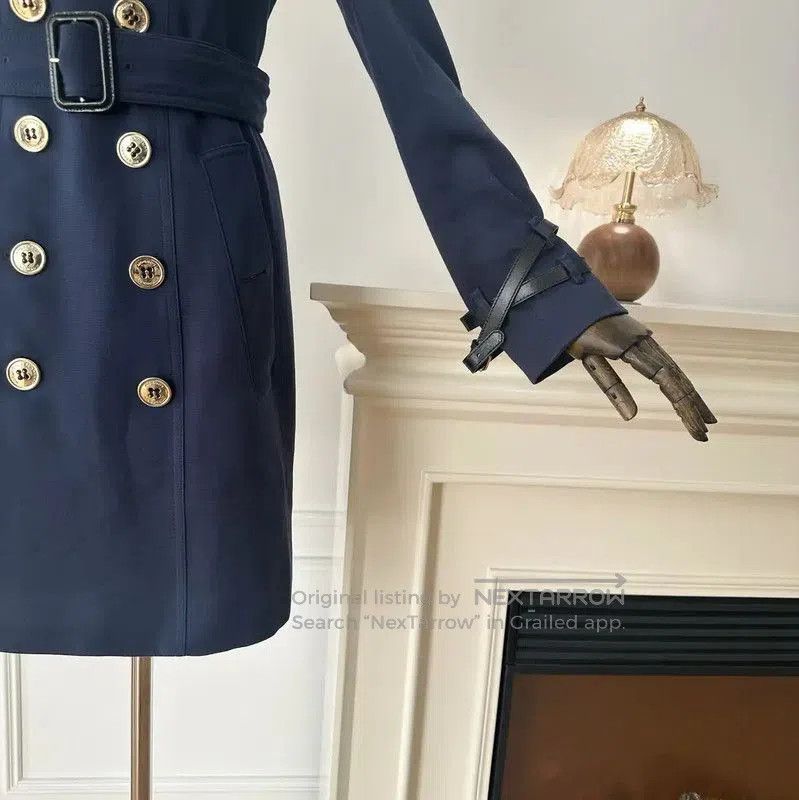 Burberry Burberry Navy Blue Women's Trench Coat. Size M / US 6-8 / IT 42-44 - 3 Thumbnail