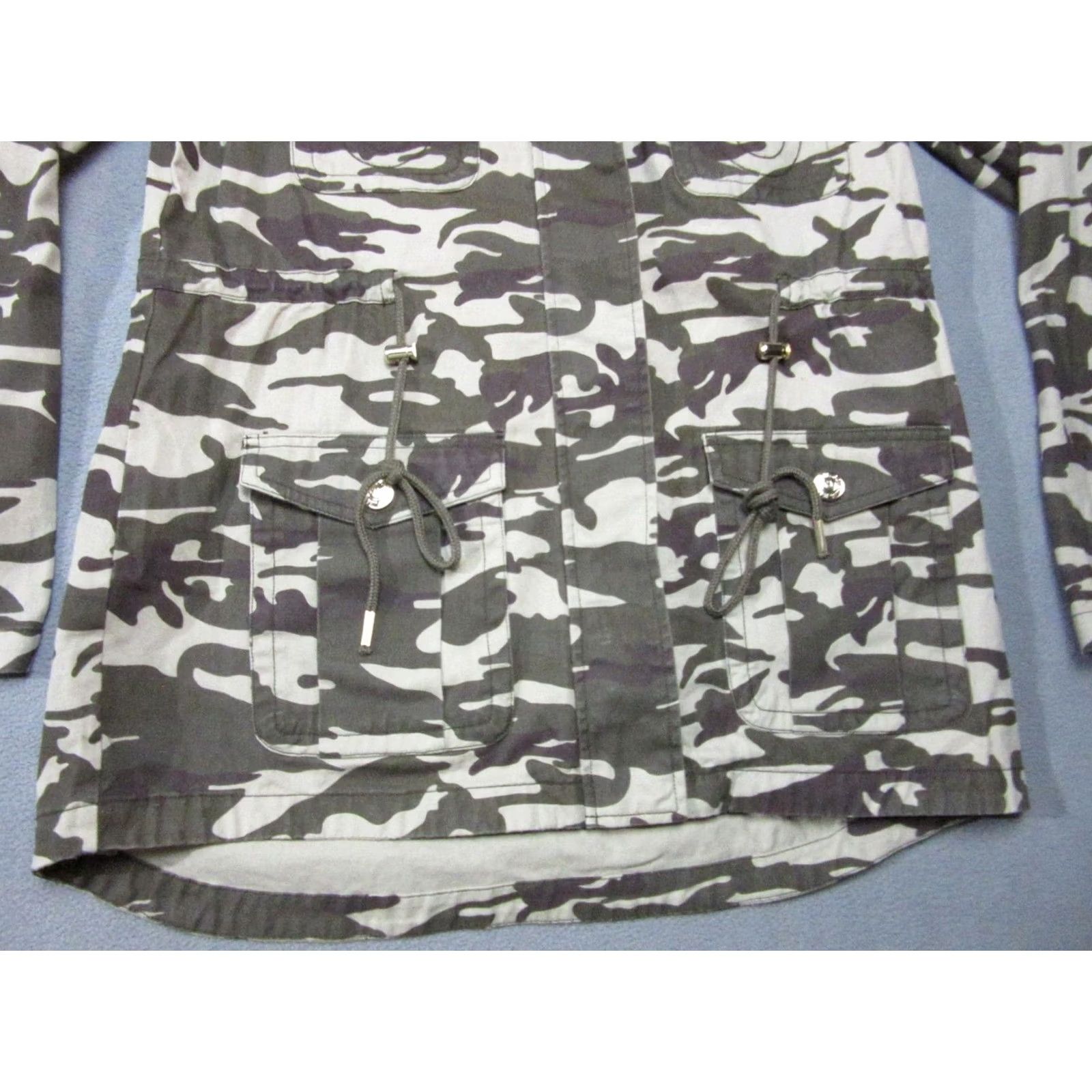 True Religion True Religion Jacket Womens Large Gray Military Utility Cargo Camo Green Purple Size L / US 10 / IT 46 - 2 Thumbnail