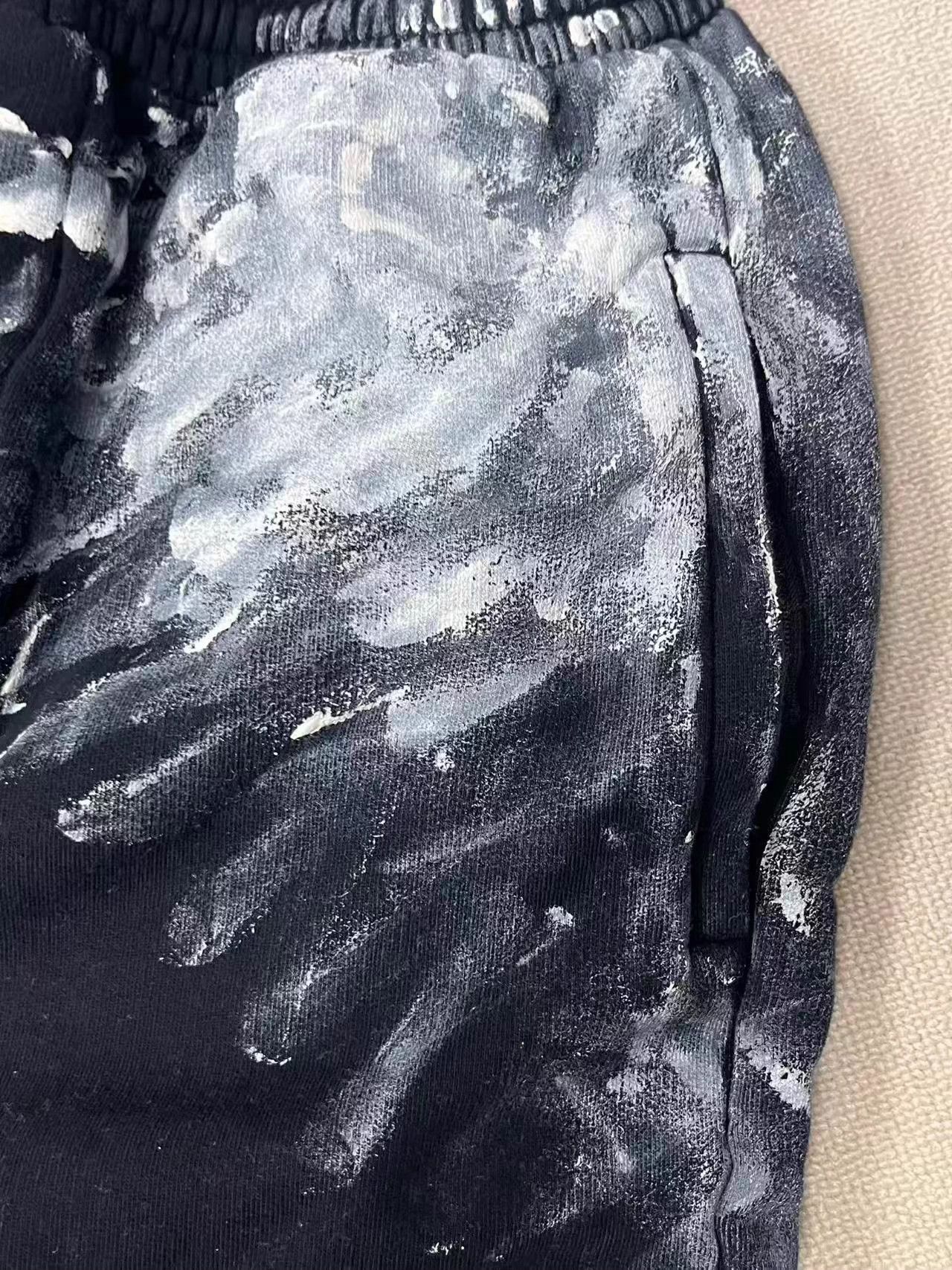 Balenciaga Balenciaga splatter-effect elastic waist knit sweatpants Size 25" / US 0 / IT 36 - 3 Thumbnail