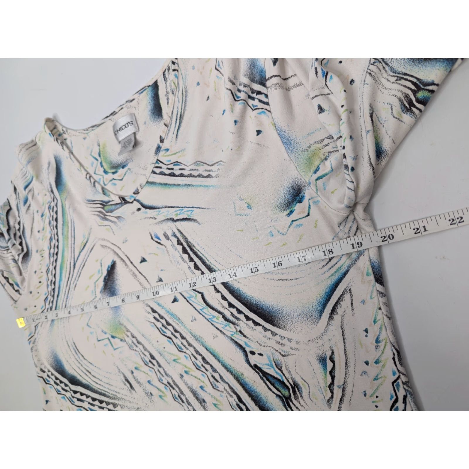 Vintage Chicos Womens Shirt White Abstract PRrnt 3/4 Sleeve Rayon Canada XL Geometric V-Neck Pullover Casual Wrinkle Resistant All Seasons Size XL / US 12-14 / IT 48-50 - 5 Thumbnail