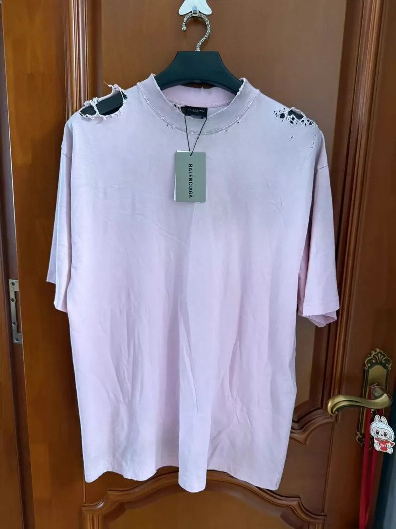 Balenciaga Balenciaga Pink Destroy Short Sleeve Size M Size US M / EU 48-50 / 2 - 1 Thumbnail