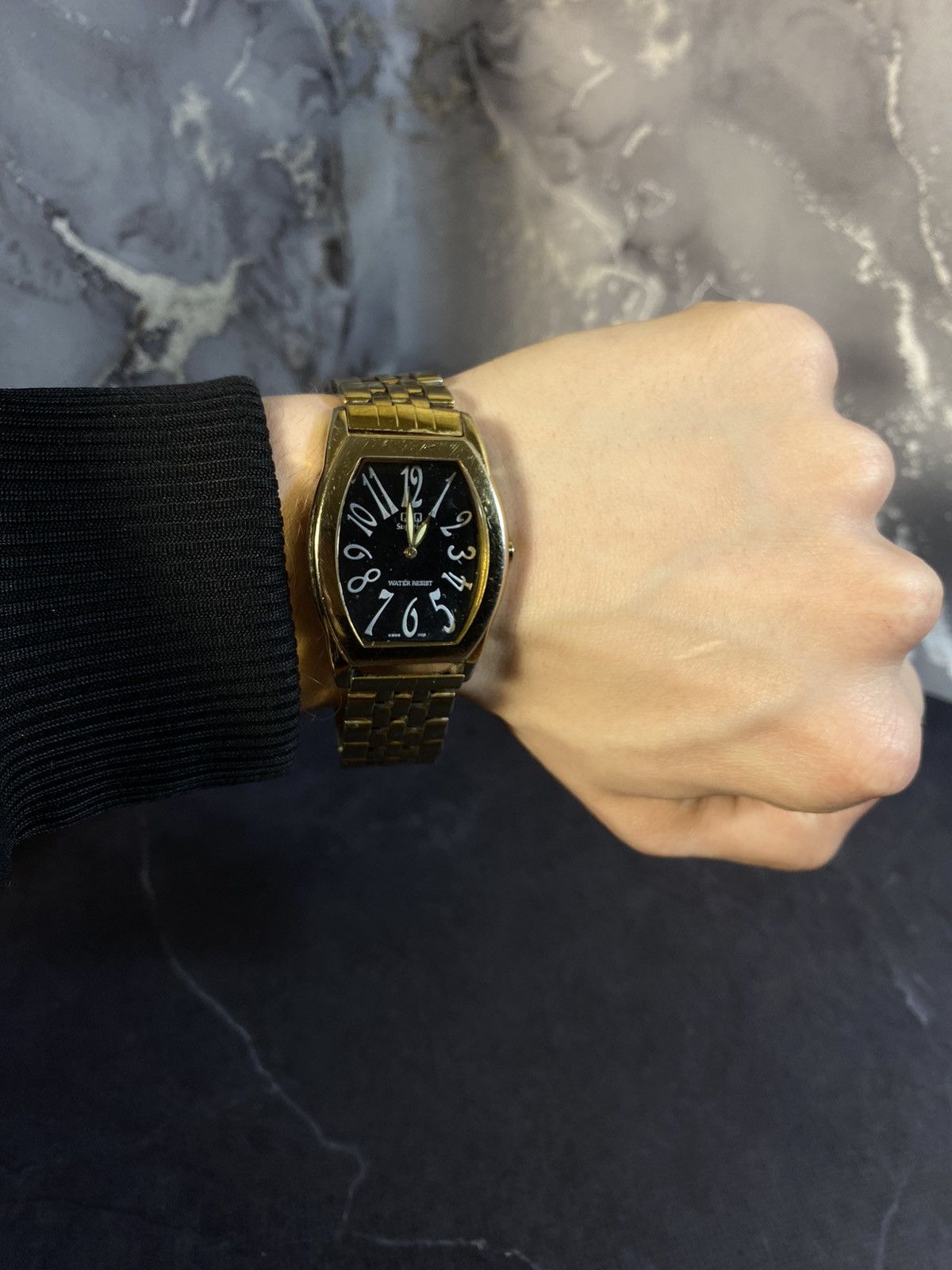Japanese Brand × Vintage Q&Q Superior Black Dial Watch Japanese Brand Size ONE SIZE - 1 Thumbnail