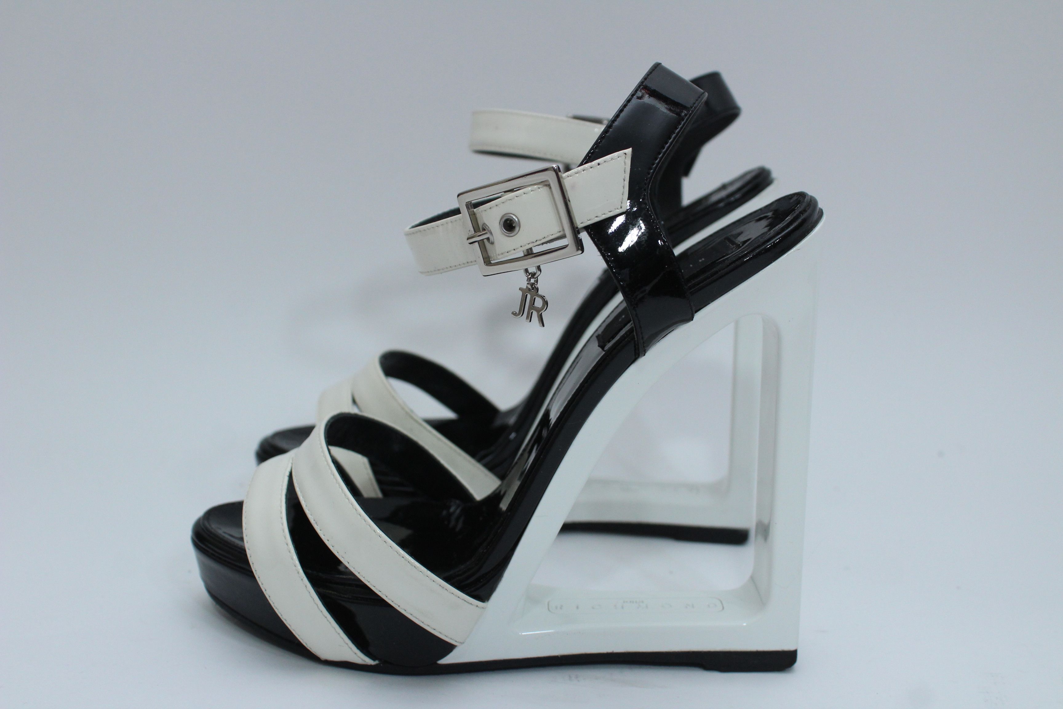 Other John Richmond B&W Wedge Heel Sandals Size 37 Size US 7 / IT 37 - 6 Thumbnail