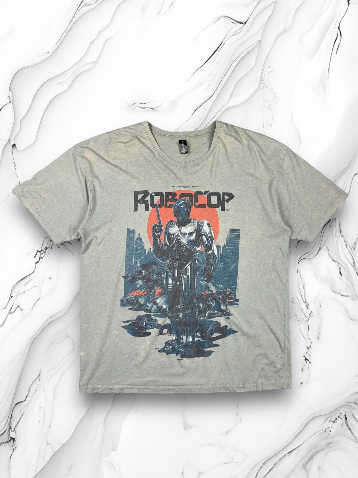 Vintage Vintage Robocop Movie Tee T Shirt 90s Size XL Size US XL / EU 56 / 4 - 1 Thumbnail