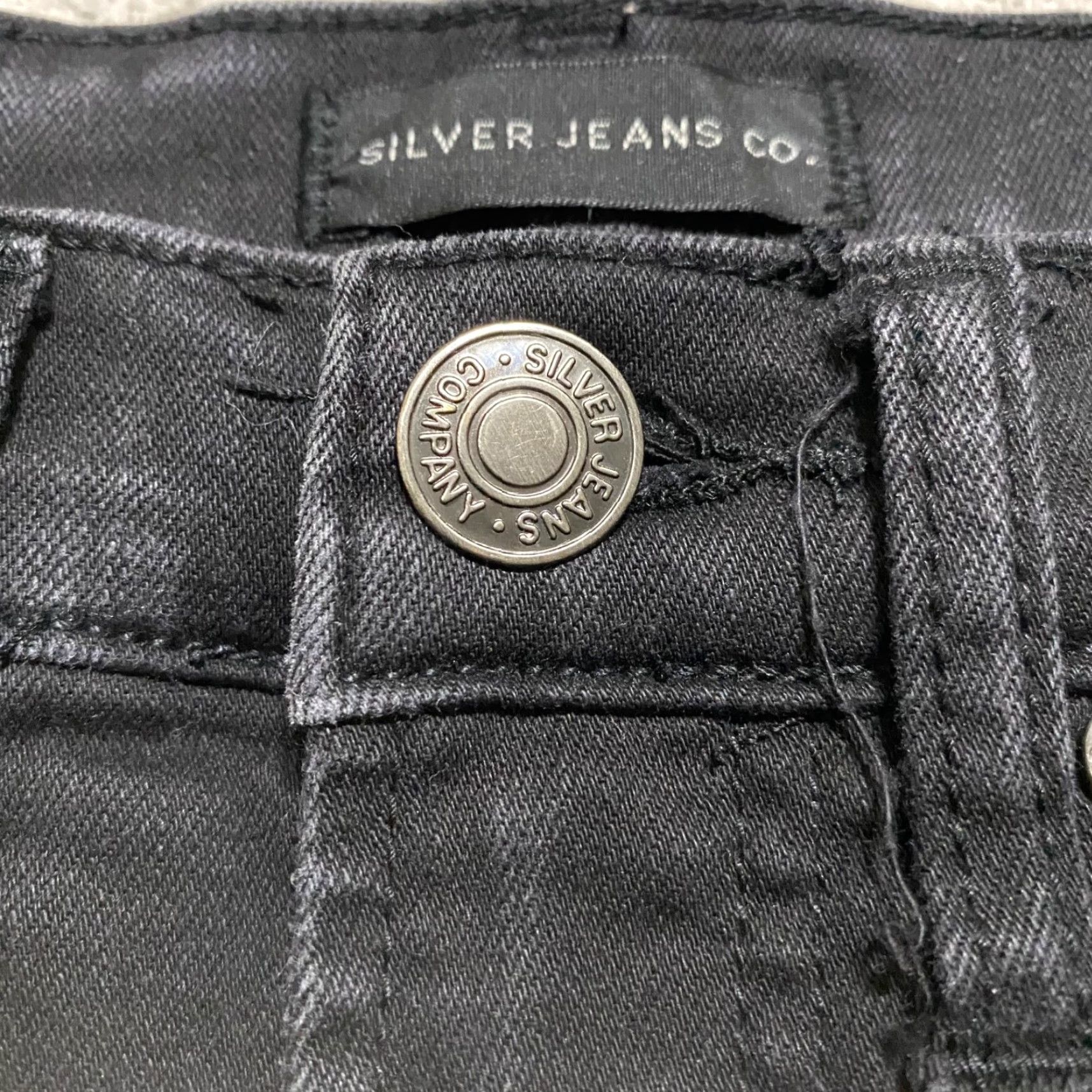 Silver Jeans Co. Silver Jeans Shorts Womens 26 Black Denim Mid Rise Cut-Off Inseam 3" Pocket Vintage No N/A Size 26" / US 2 / IT 38 - 6 Thumbnail