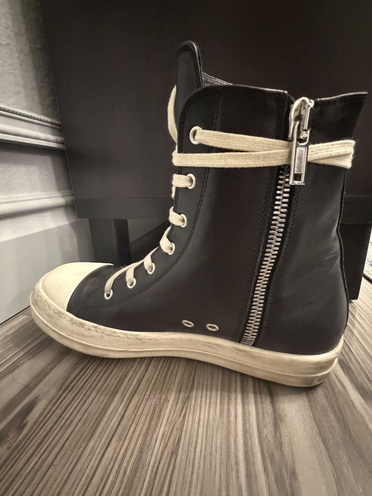 Rick Owens Rick Owen’s Mainline Leather Ramones black/milk size 42 Size US 9 / EU 42 - 5 Thumbnail