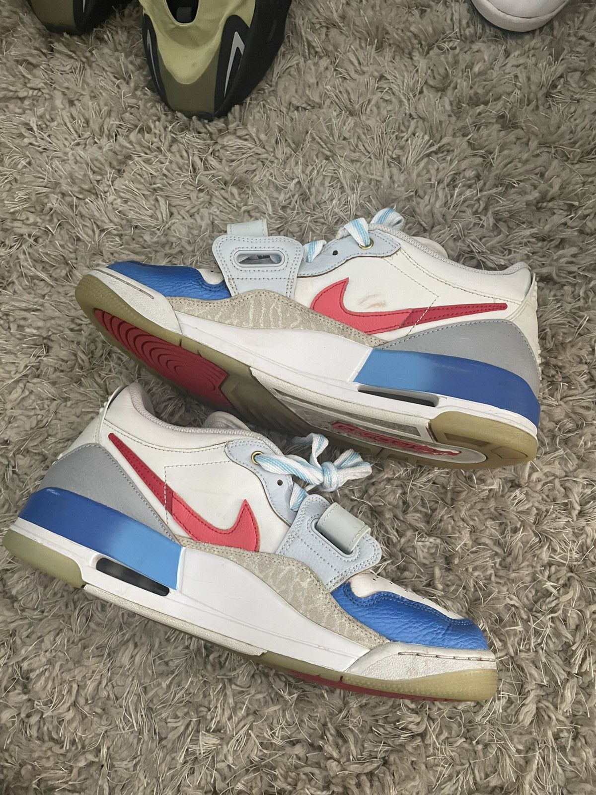 Nike Air Jordan Legacy 312 Low Philippines Size US 10.5 / EU 43-44 - 3 Thumbnail