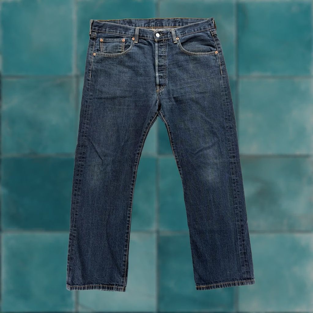 Levi's VINTAGE Levi's 501 Jeans Mens 38x30 Straight Button Fly Blue Denim Grunge Y2K Size US 38 / EU 54 - 1 Thumbnail