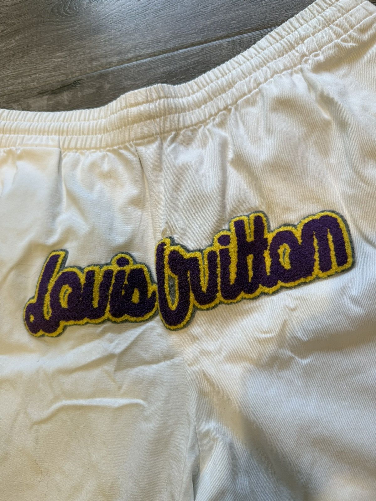 Louis Vuitton Louis Vuitton NBA Logo Basketball Shorts Size US 38 / EU 54 - 3 Thumbnail