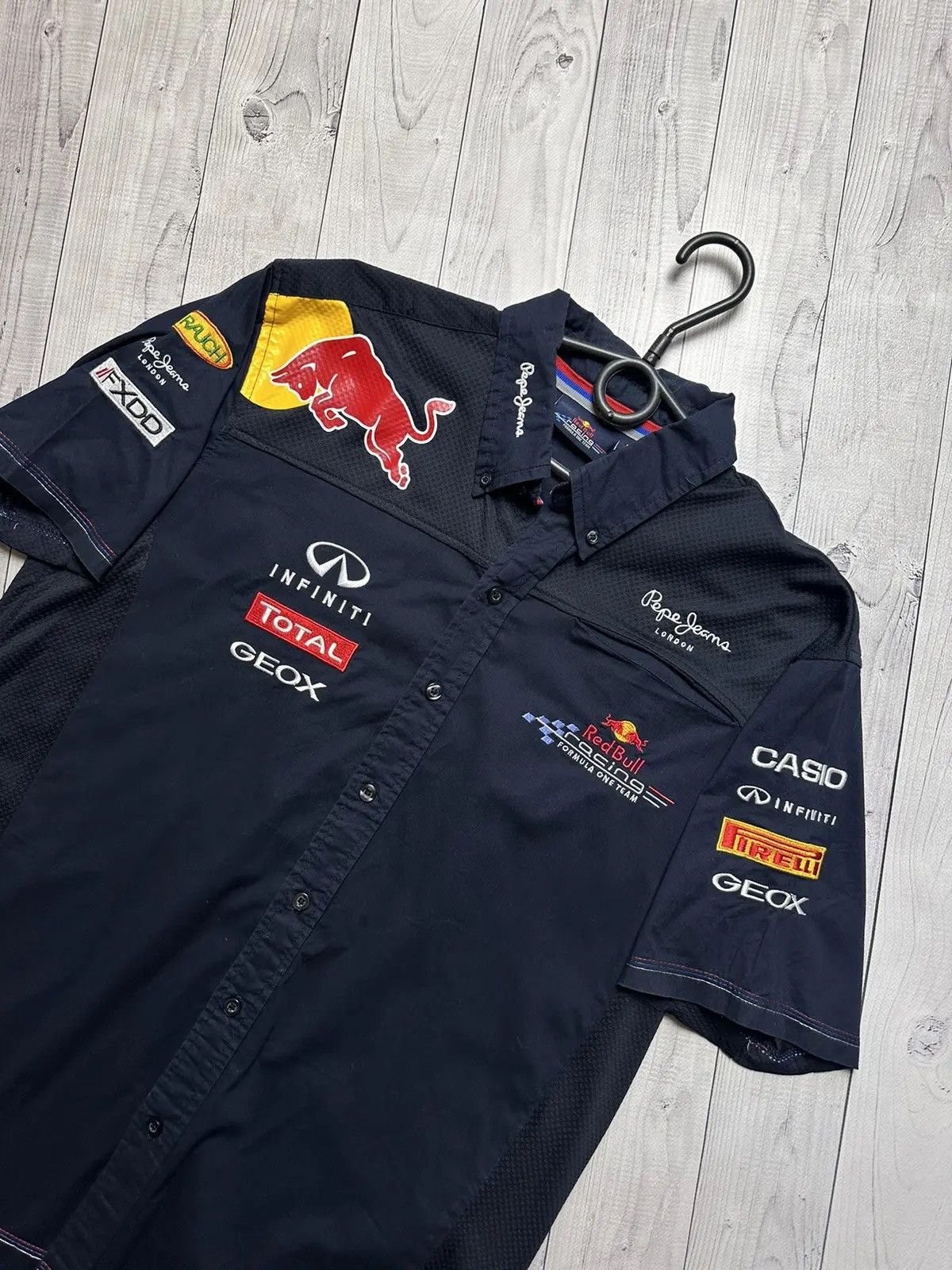 Red Bull Vintage Red Bull racing shirt big logo size M rare Size US M / EU 48-50 / 2 - 3 Thumbnail
