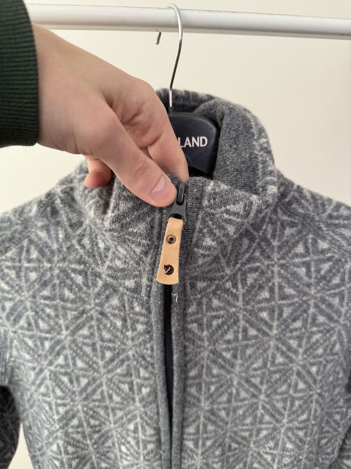 Fjallraven Vintage Fjällräven Övik Frost Women’s Wool Fleece Jacket Size M / US 6-8 / IT 42-44 - 4 Thumbnail