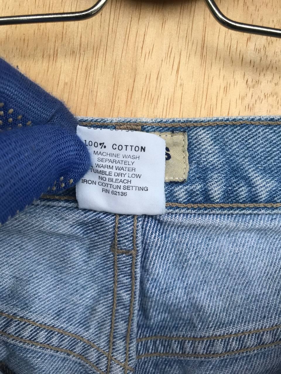 Georges Marciano VINTAGE 90s GUESS Georges Marciano FADED LIGHTWASH DENIM Size US 33 - 7 Thumbnail
