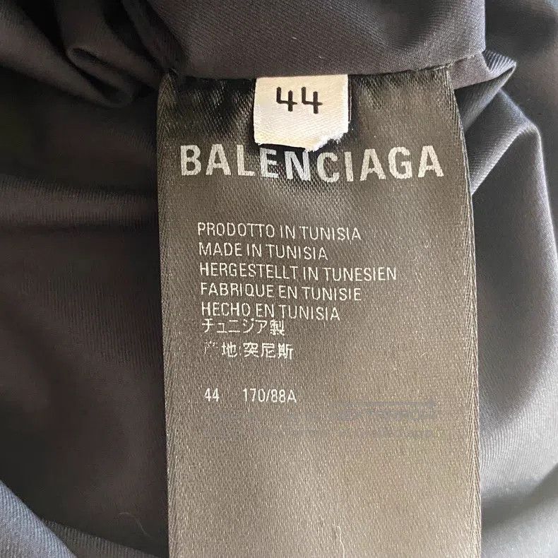 Balenciaga Balenciaga Military Green Letter Logo Printed Long Sleeve Size US S / EU 44-46 / 1 - 6 Thumbnail