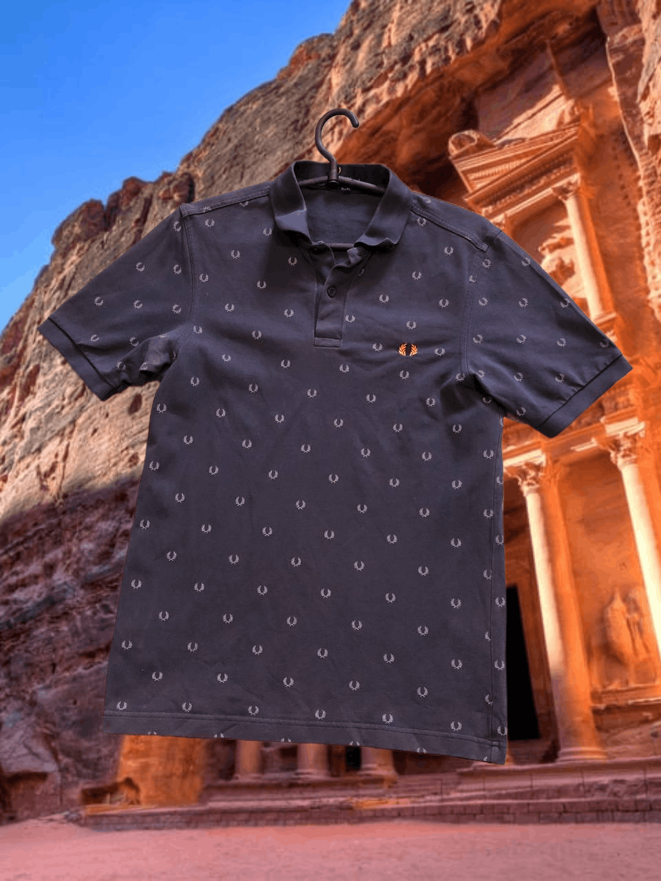 Fred Perry Vintage logo Y2K T-Shirt Fred Oerry Polo streetwear Size US S / EU 44-46 / 1 - 1 Thumbnail