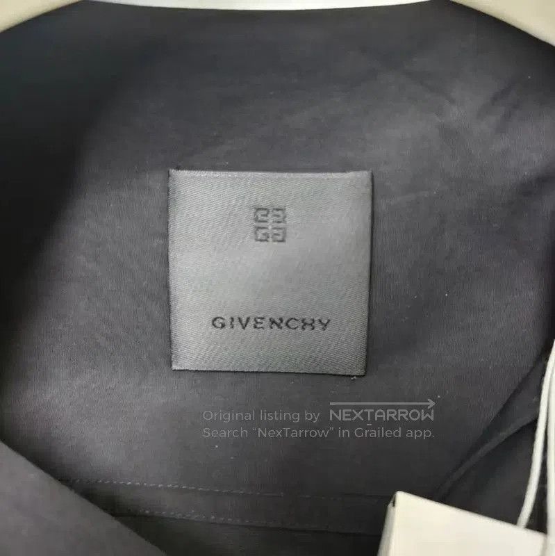 Givenchy Givenchy Black Short Sleeve Shirt for Women . Size M / US 6-8 / IT 42-44 - 3 Thumbnail