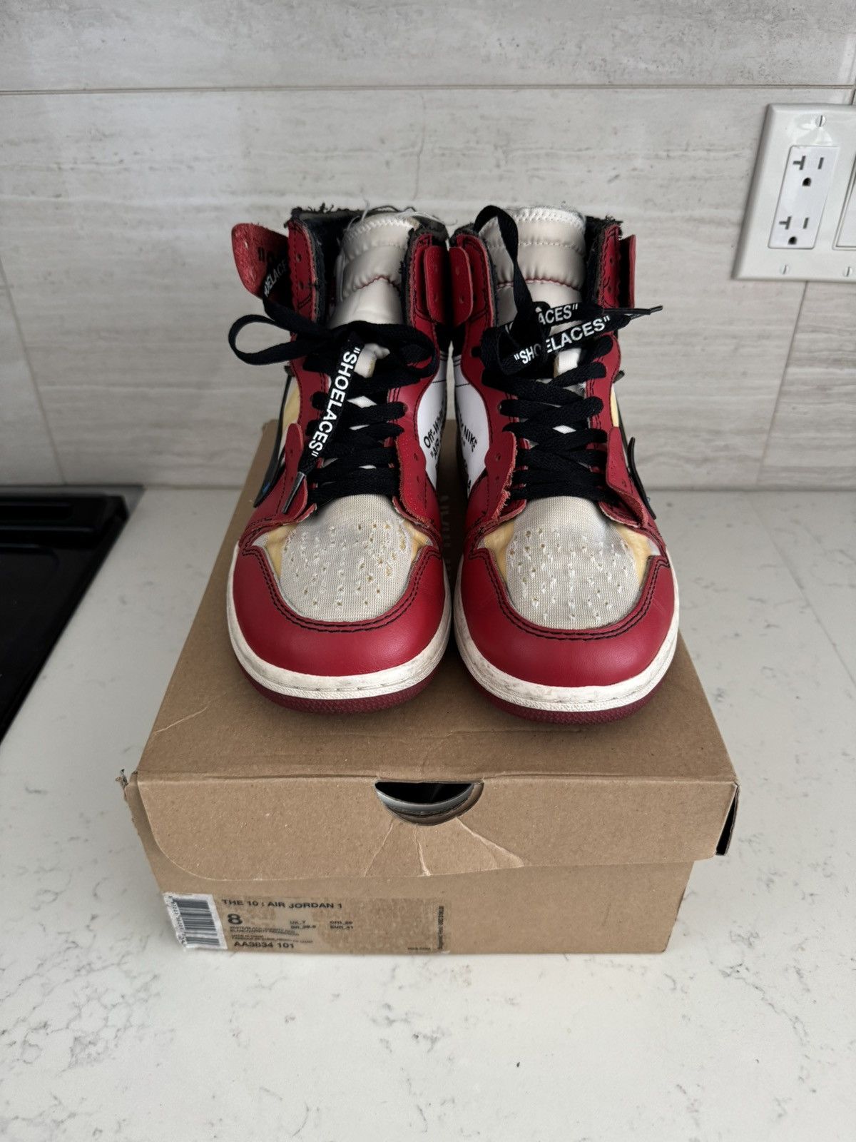 Jordan Brand × Nike × Off-White Chicago Nike Air Jordan 1 "OFF WHITE" (Size 8) Size US 8 / EU 41 - 2 Thumbnail