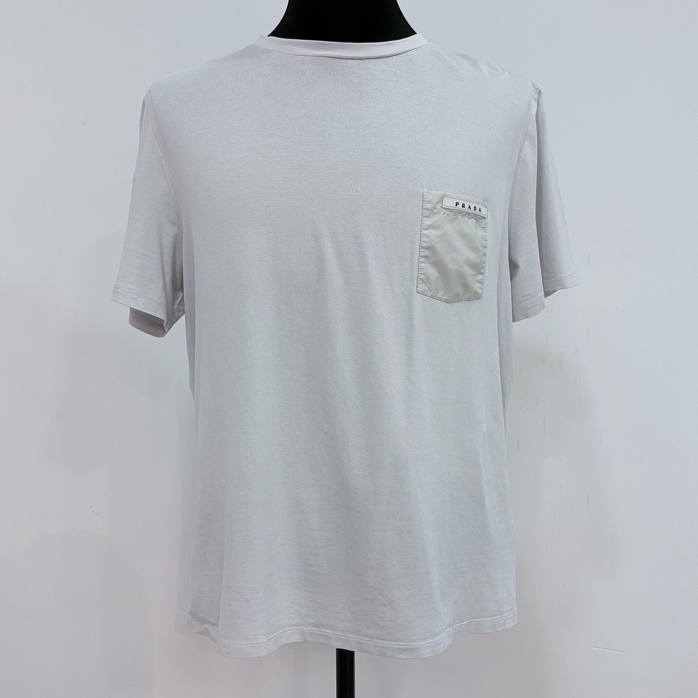 Prada Prada Logo Pocket Crew Neck T-Shirt Size XXL Size US XXL / EU 58 / 5 - 1 Thumbnail