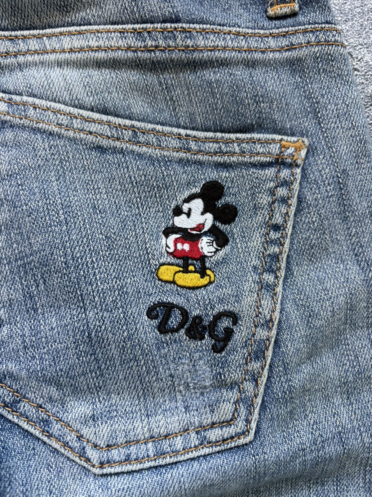 Dolce & Gabbana Vintage Dolce&Gabbana Mickey Mouse Logo Y2K Distressed Jeans Size 27" / US 4 / IT 40 - 3 Thumbnail