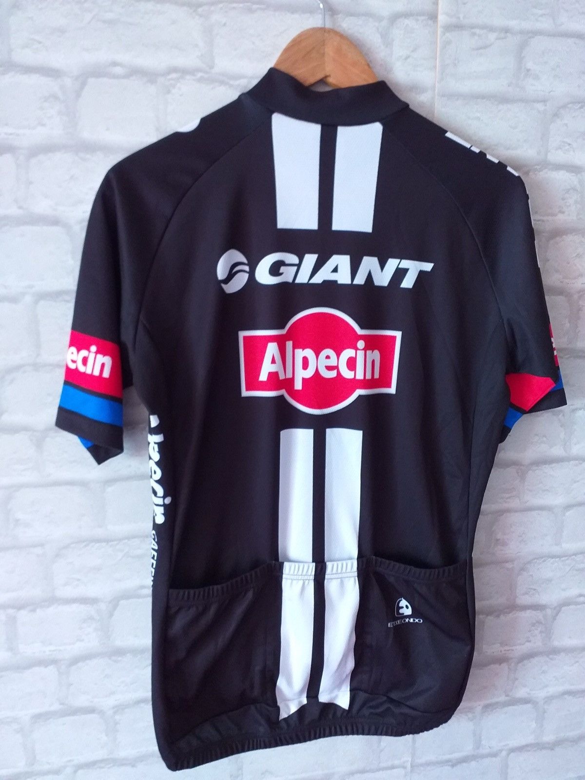 Giant Cycling Shirt Giant Alpecin L Size US L / EU 52-54 / 3 - 7 Thumbnail