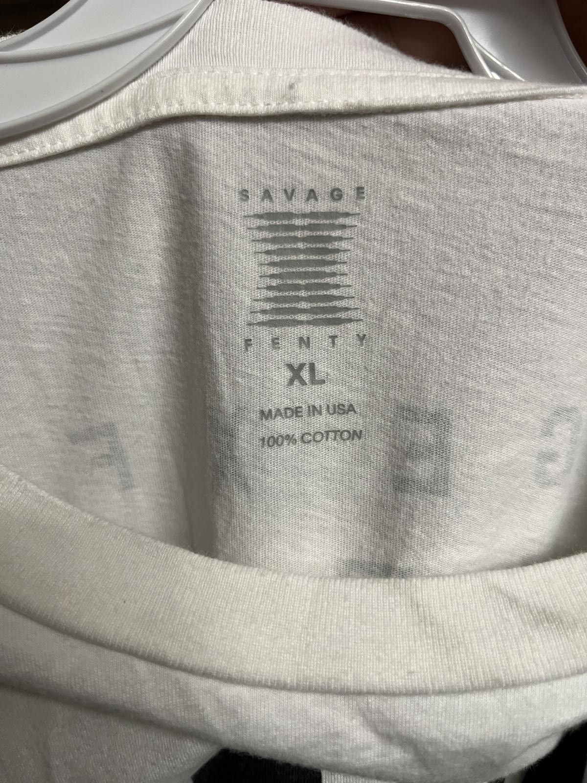 Designer SAVAGE X FENTY: By Rihanna T-shirt Superbowl LVII Show XL Size US XL / EU 56 / 4 - 4 Thumbnail