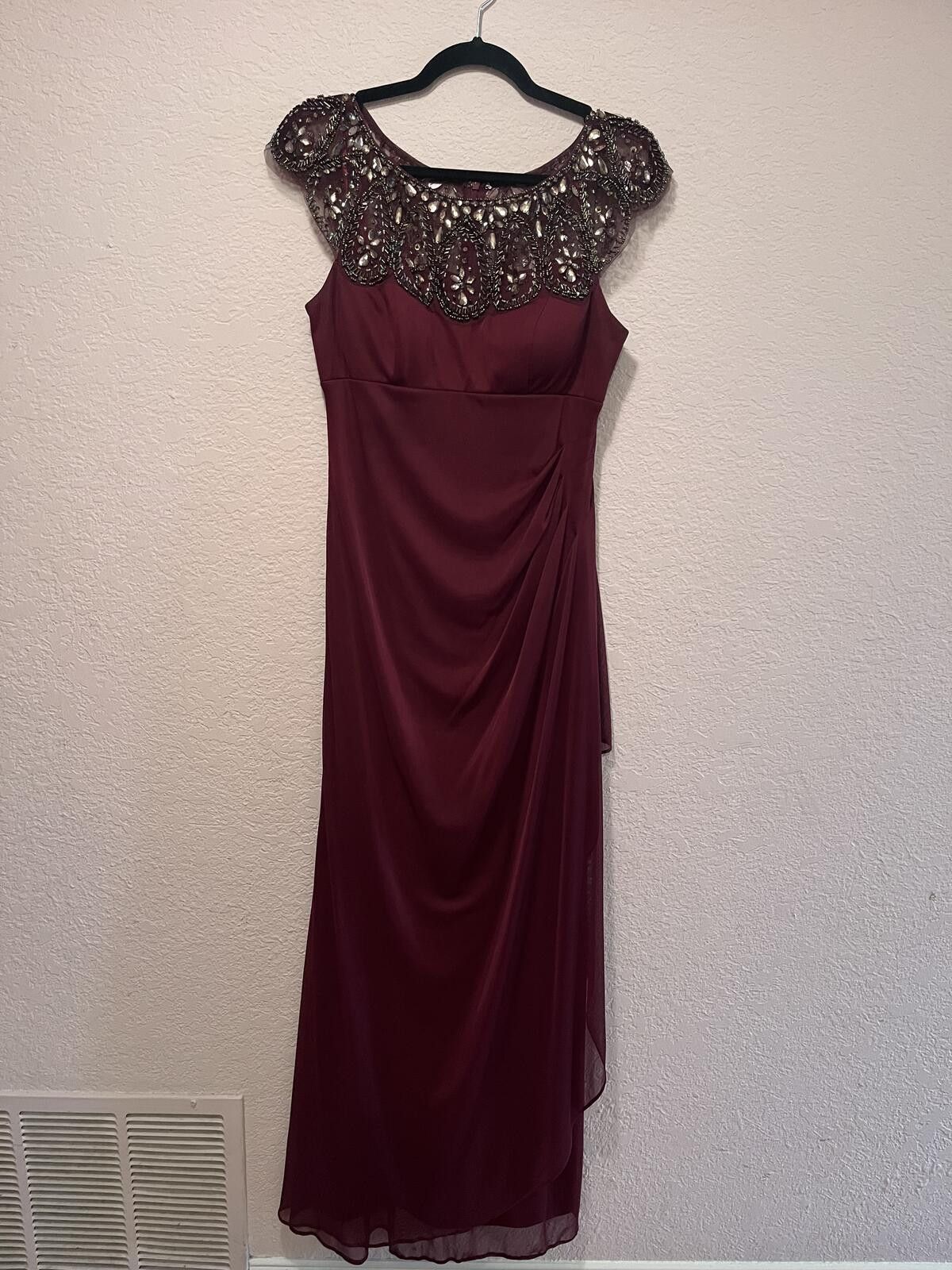 Unknown London Xscape Burgundy Beaded Evening Dress Size 8 Cocktail Dress Size M / US 6-8 / IT 42-44 - 2 Thumbnail