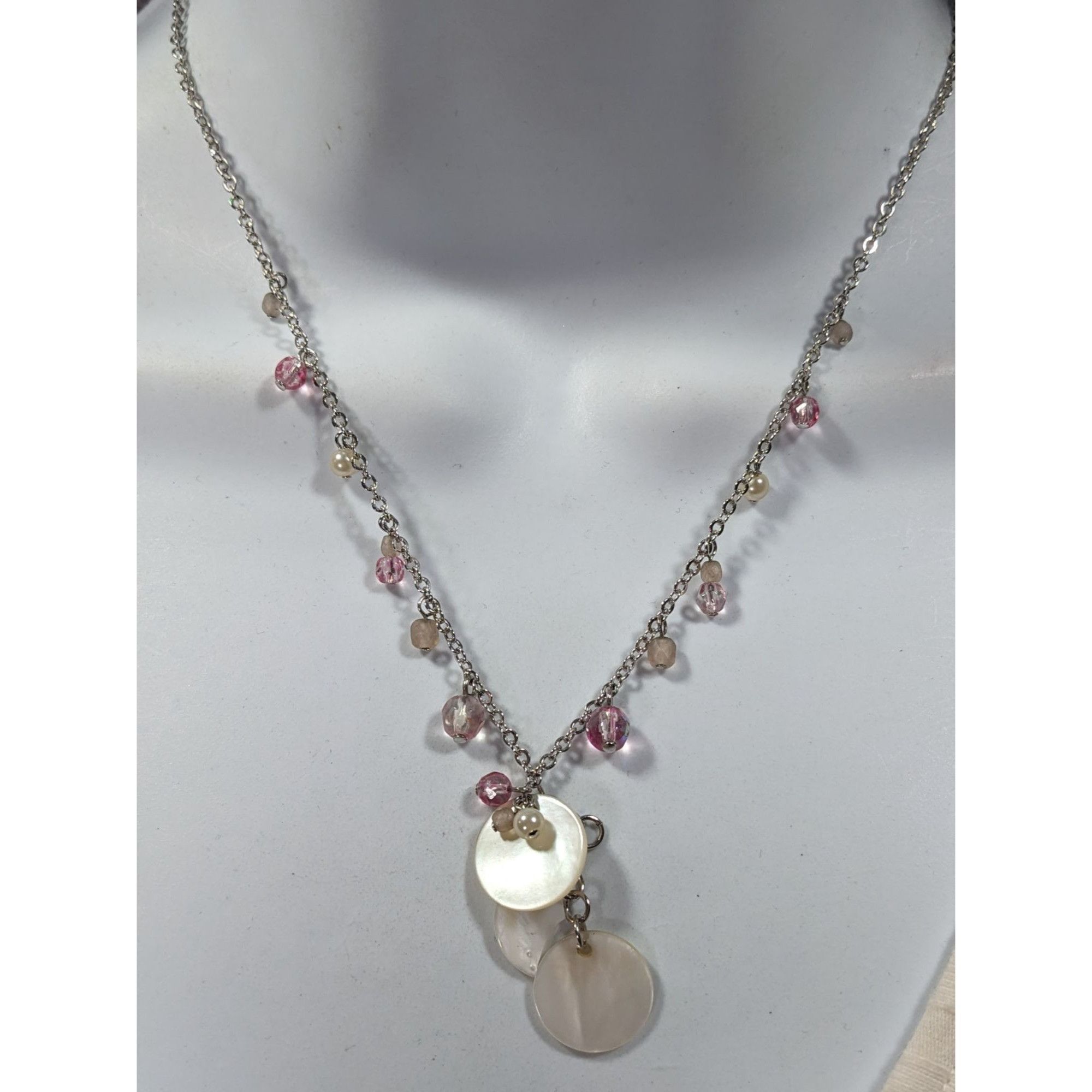 Other Cookie Lee Coquette Beaded Shell Necklace Size ONE SIZE - 6 Thumbnail