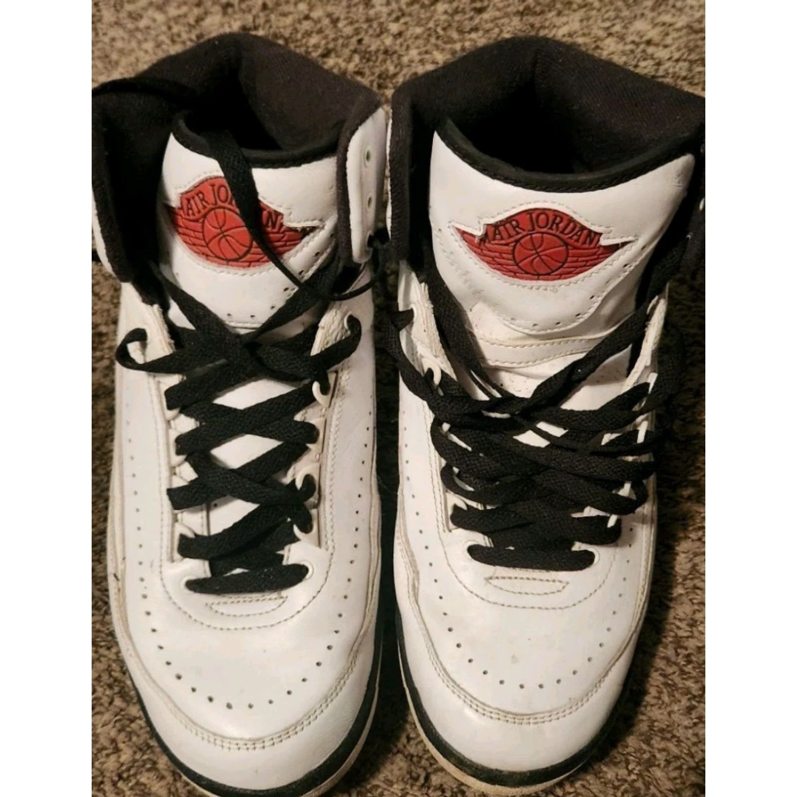 Jordan Brand Jordan 2 Retro Chicago Sneaker DX2454-106 Men 10 White Air Jordan 2 Athletic Mid Top Retro 2022 Size US 10 / EU 43 - 3 Thumbnail