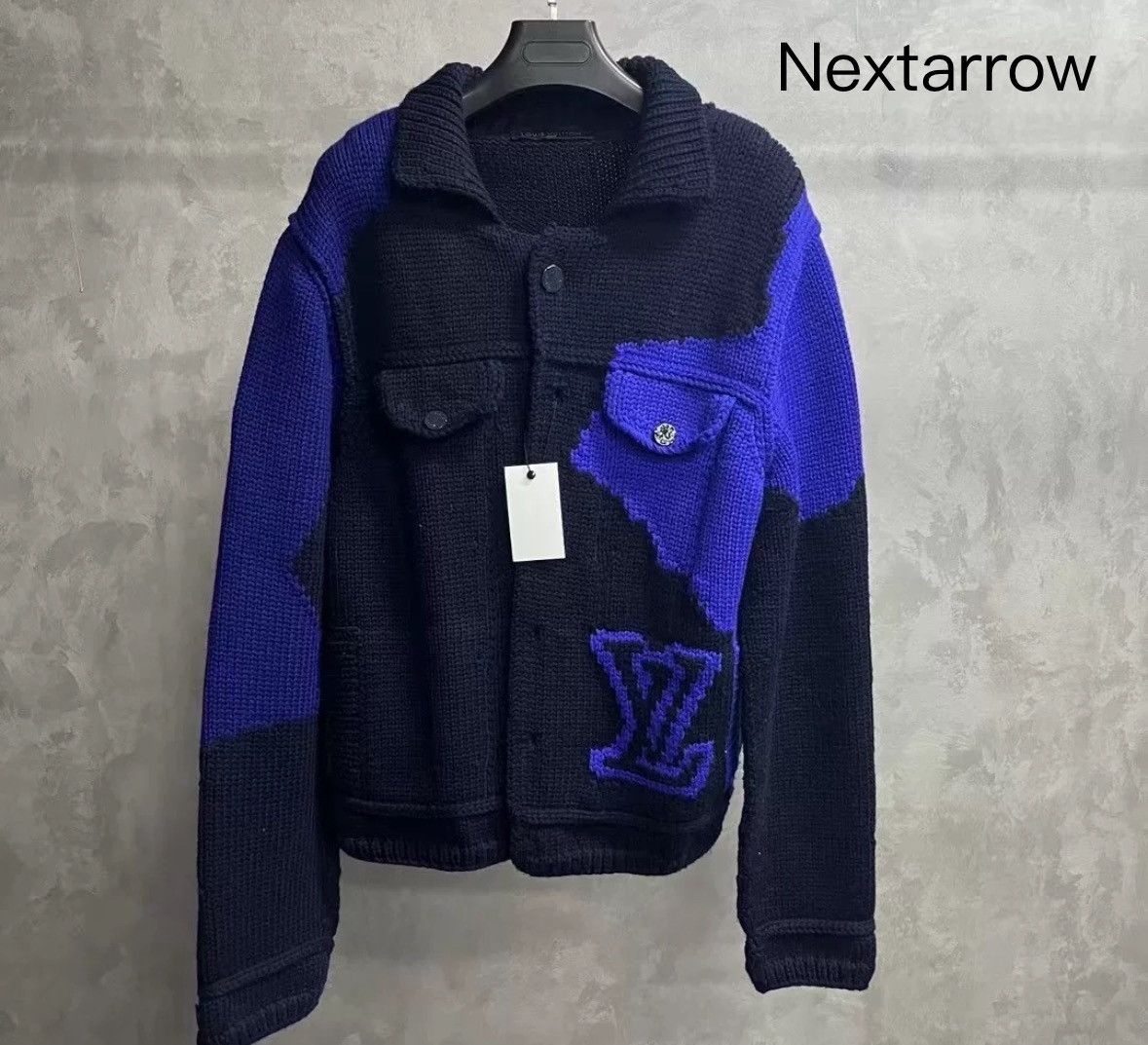 Louis Vuitton Louis Vuitton's latest black and blue long sleeved jacket Size US XXL / EU 58 / 5 - 1 Thumbnail
