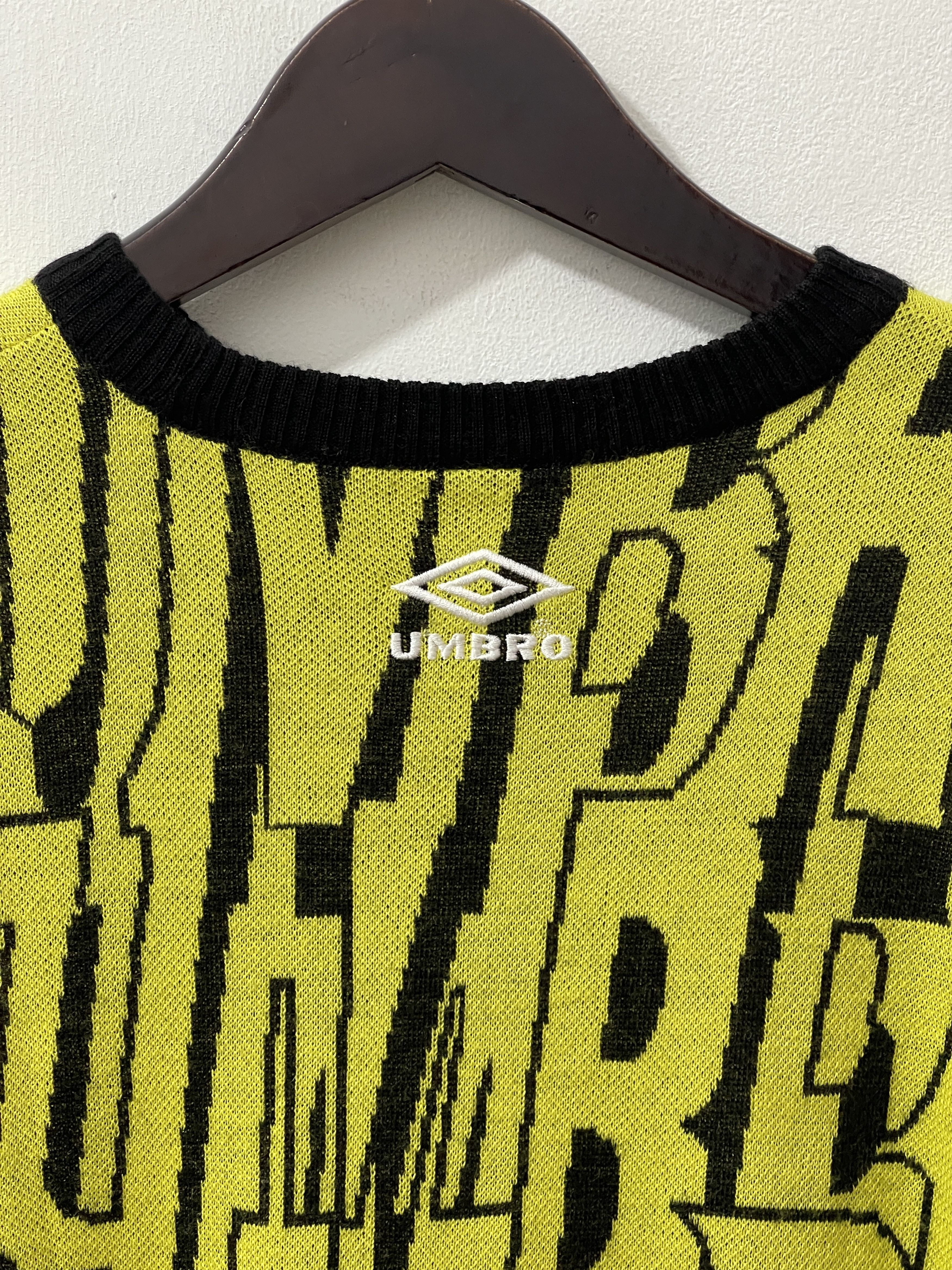 Umbro 2000s Umbro Archive AOP Knitwear Size US L / EU 52-54 / 3 - 7 Thumbnail