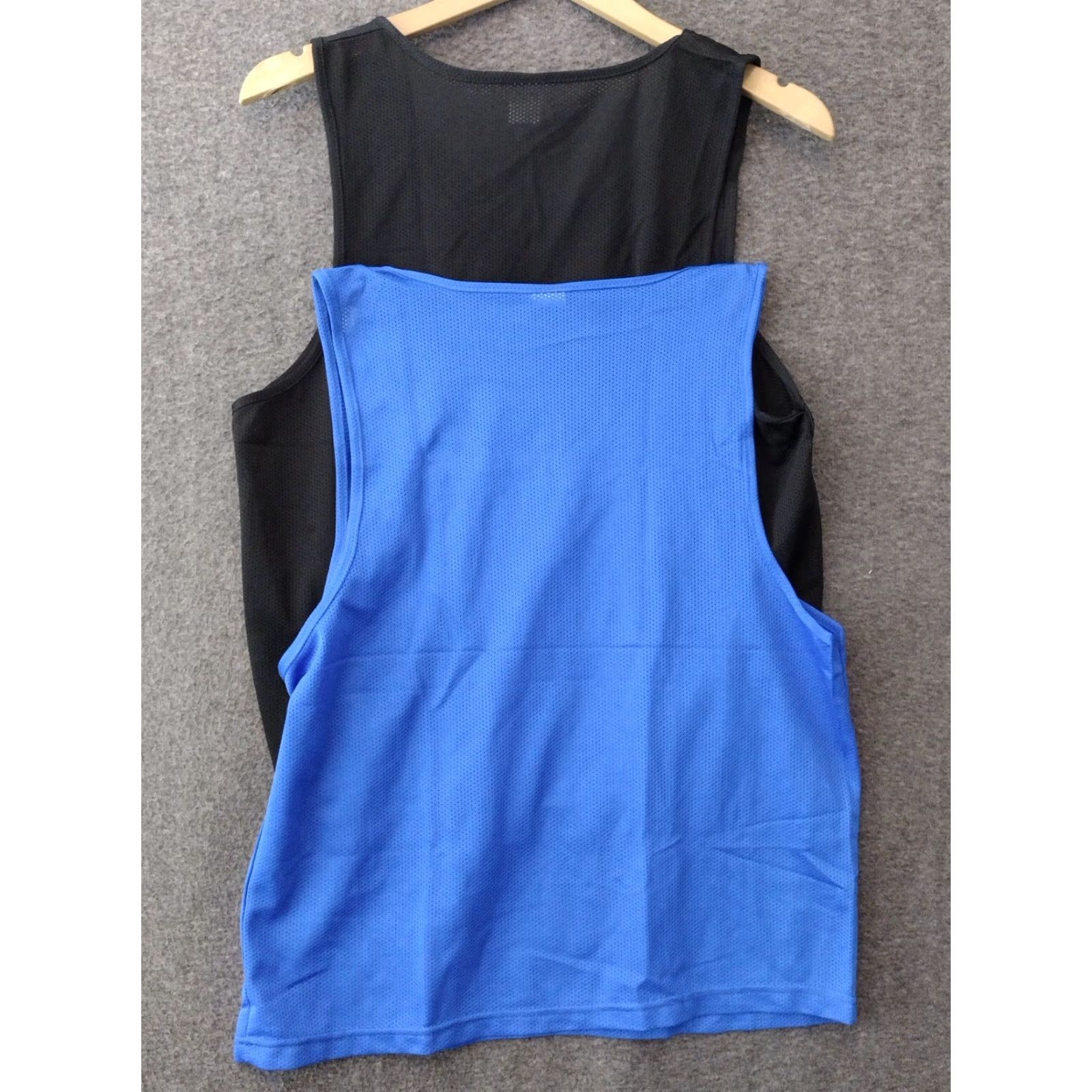 Nike VINTAGE Unbranded Women's Tank Shirt 2-Pack M Blue/Black Round Neck Sleeveless Basic Casual Nike Women Size M / US 6-8 / IT 42-44 - 2 Thumbnail
