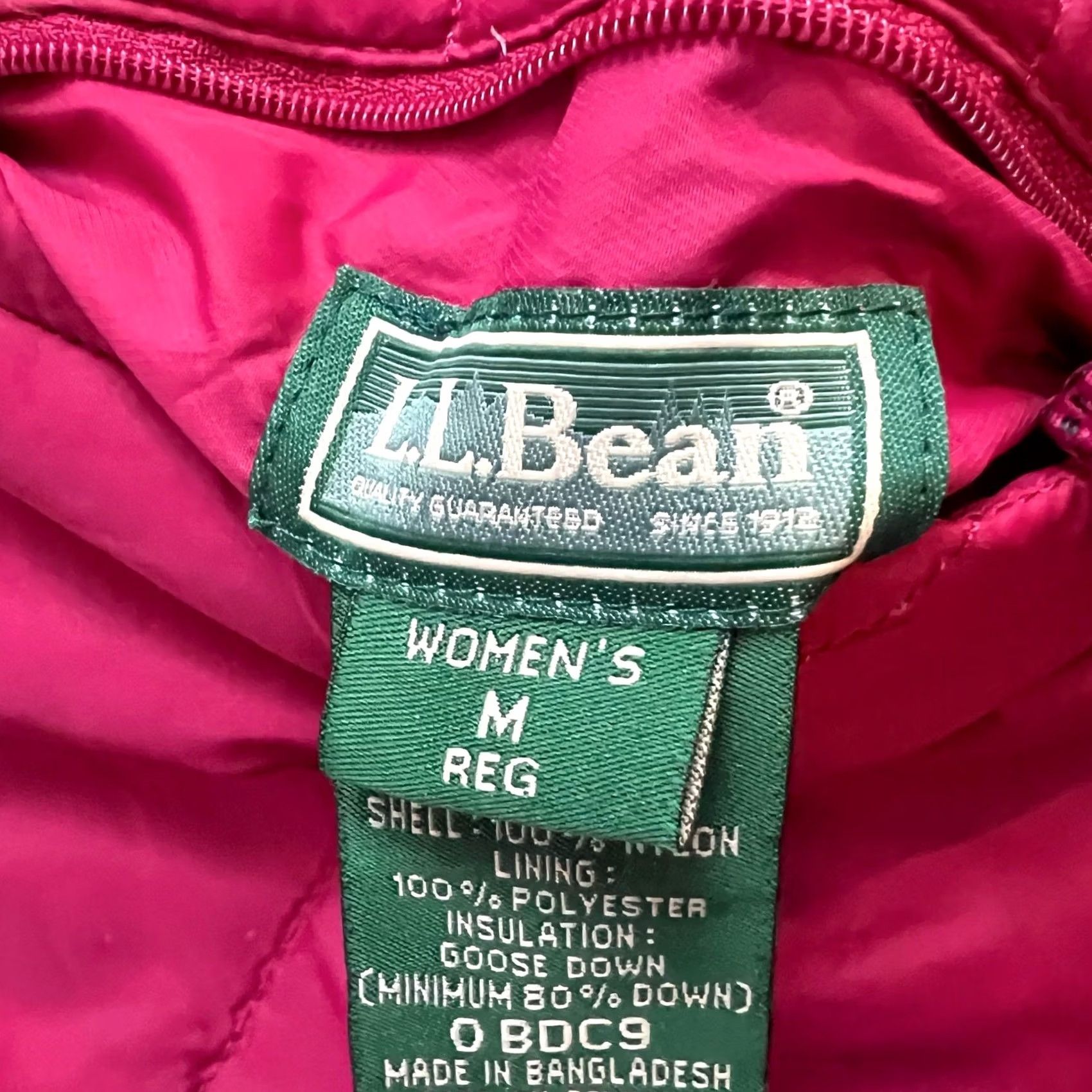 Vintage LL Bean Down Puffer Jacket Vest Womens M Reversible Pink Vest Womens M Pink LL Bean Puffer Jacket Vest Womens M Reversible Pink 90s N/A Size M / US 6-8 / IT 42-44 - 4 Thumbnail