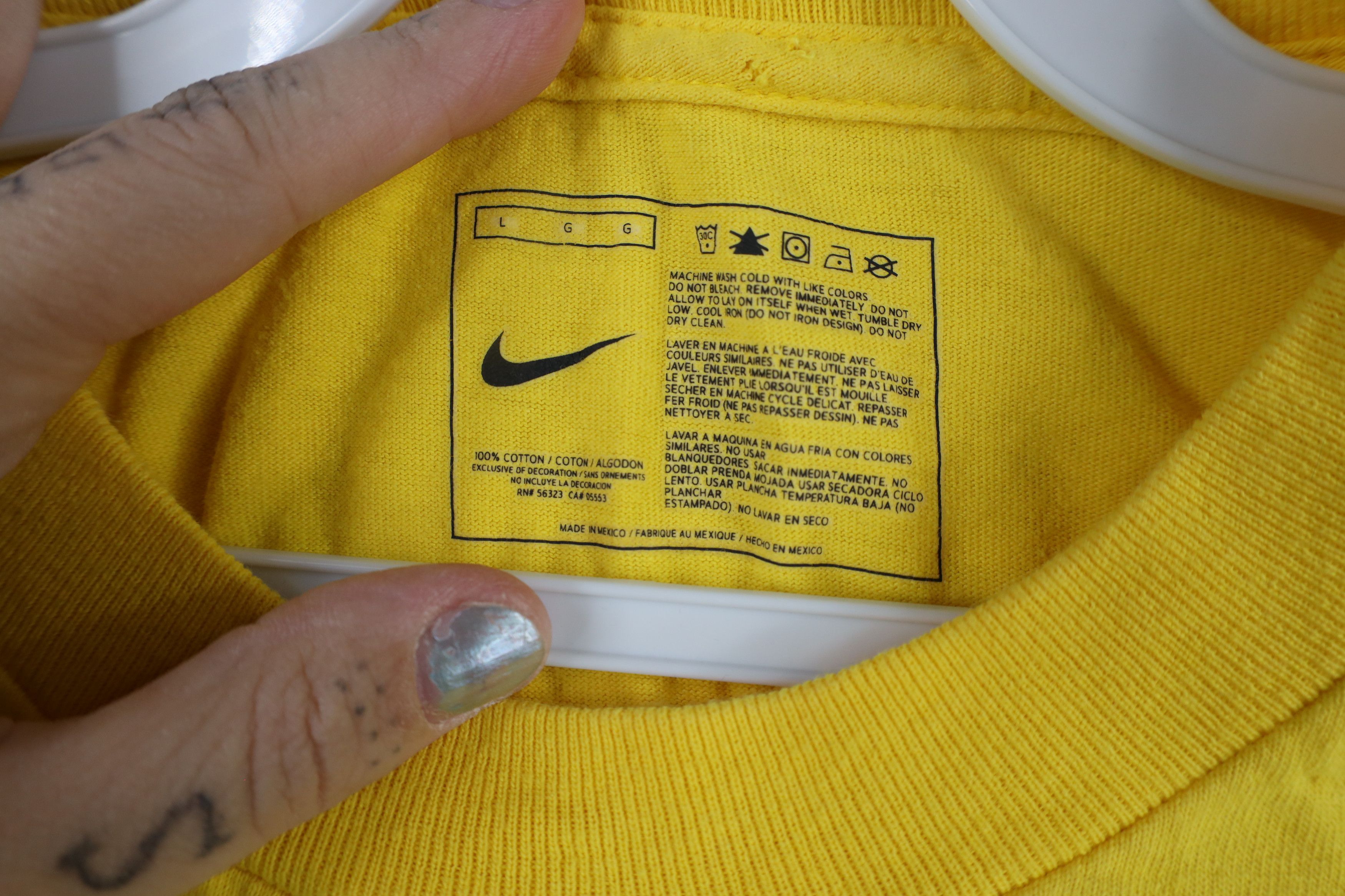 Nike × Vintage Vintage Nike Scott Center Swoosh Las Vegas T-Shirt Yellow Size US L / EU 52-54 / 3 - 6 Thumbnail