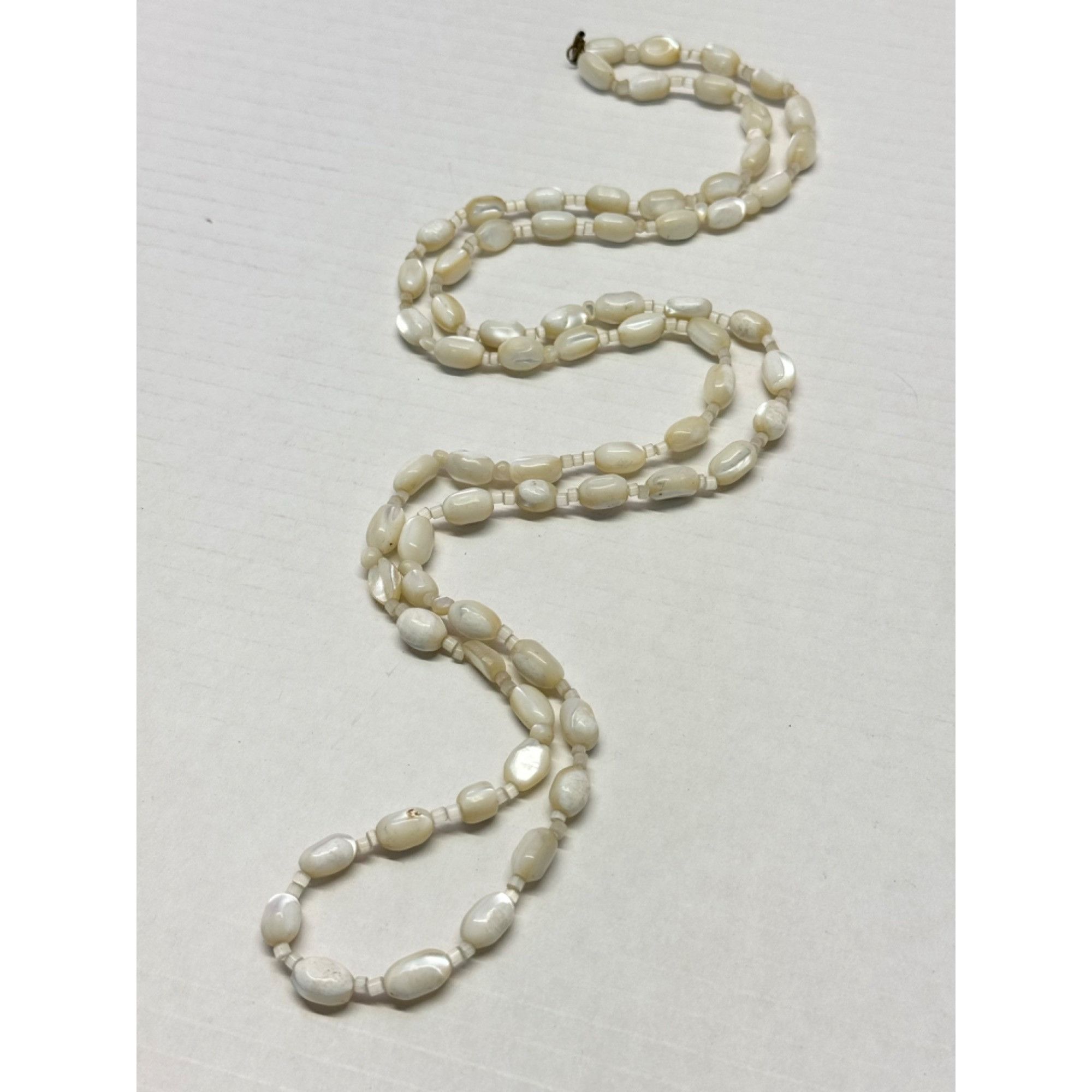 Vintage Vintage estate long mother of pearl MOP beaded necklace Size ONE SIZE - 4 Thumbnail