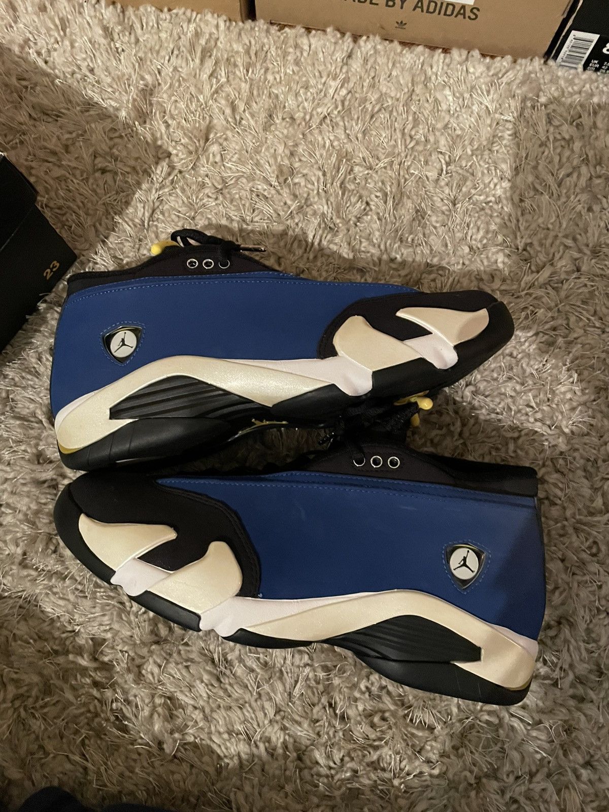 Jordan Brand Jordan 14 Low Laney Size US 9.5 / EU 42-43 - 2 Thumbnail