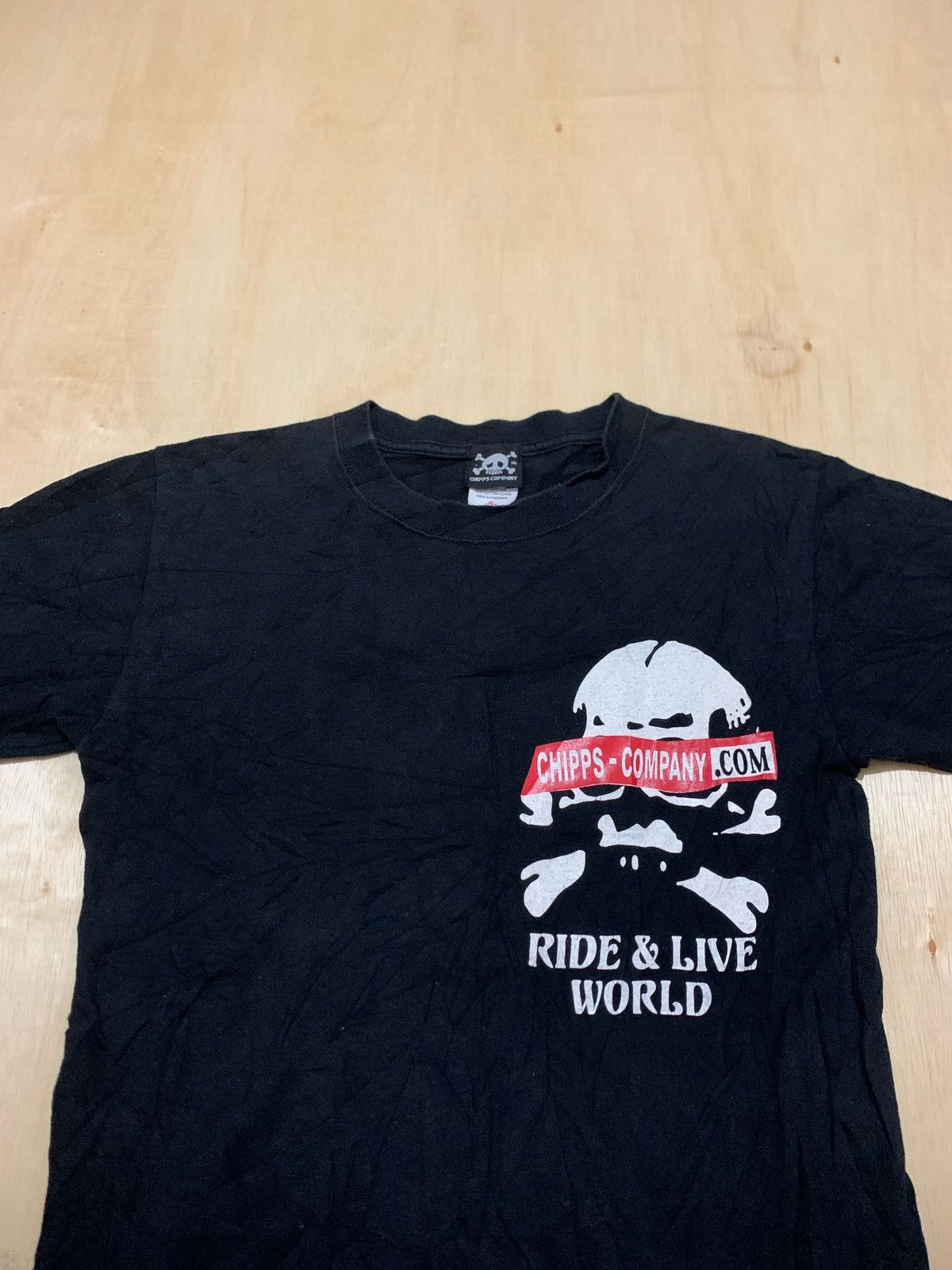 Vintage Vintage Y2k Chipps-Company Ride & Live World Skull Tshirt Size US S / EU 44-46 / 1 - 3 Thumbnail