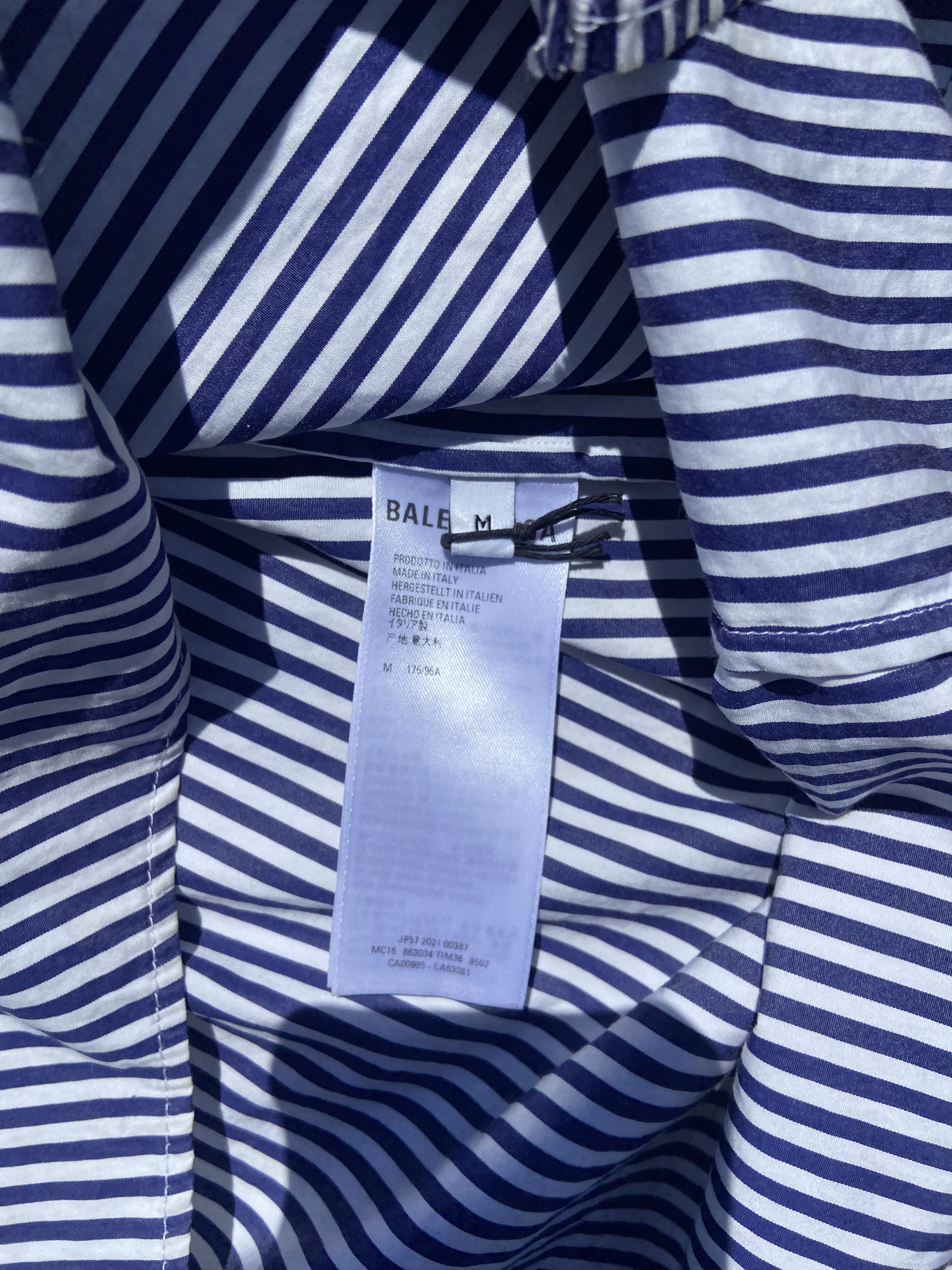 Balenciaga Balenciaga off shoulder button up Size US M / EU 48-50 / 2 - 2 Thumbnail