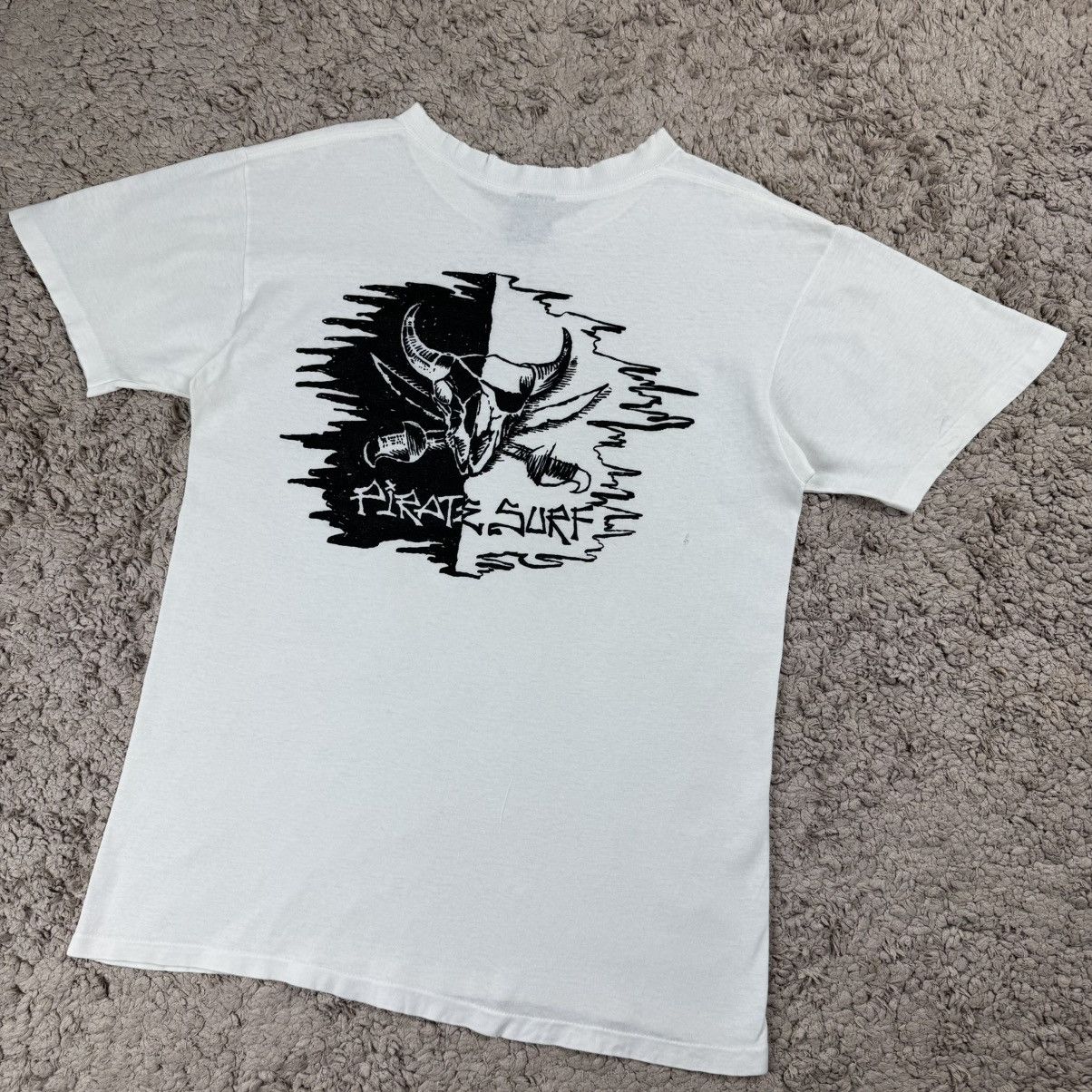 Vintage Vintage Distress Pirate Surf T-shirt Size US M / EU 48-50 / 2 - 4 Thumbnail