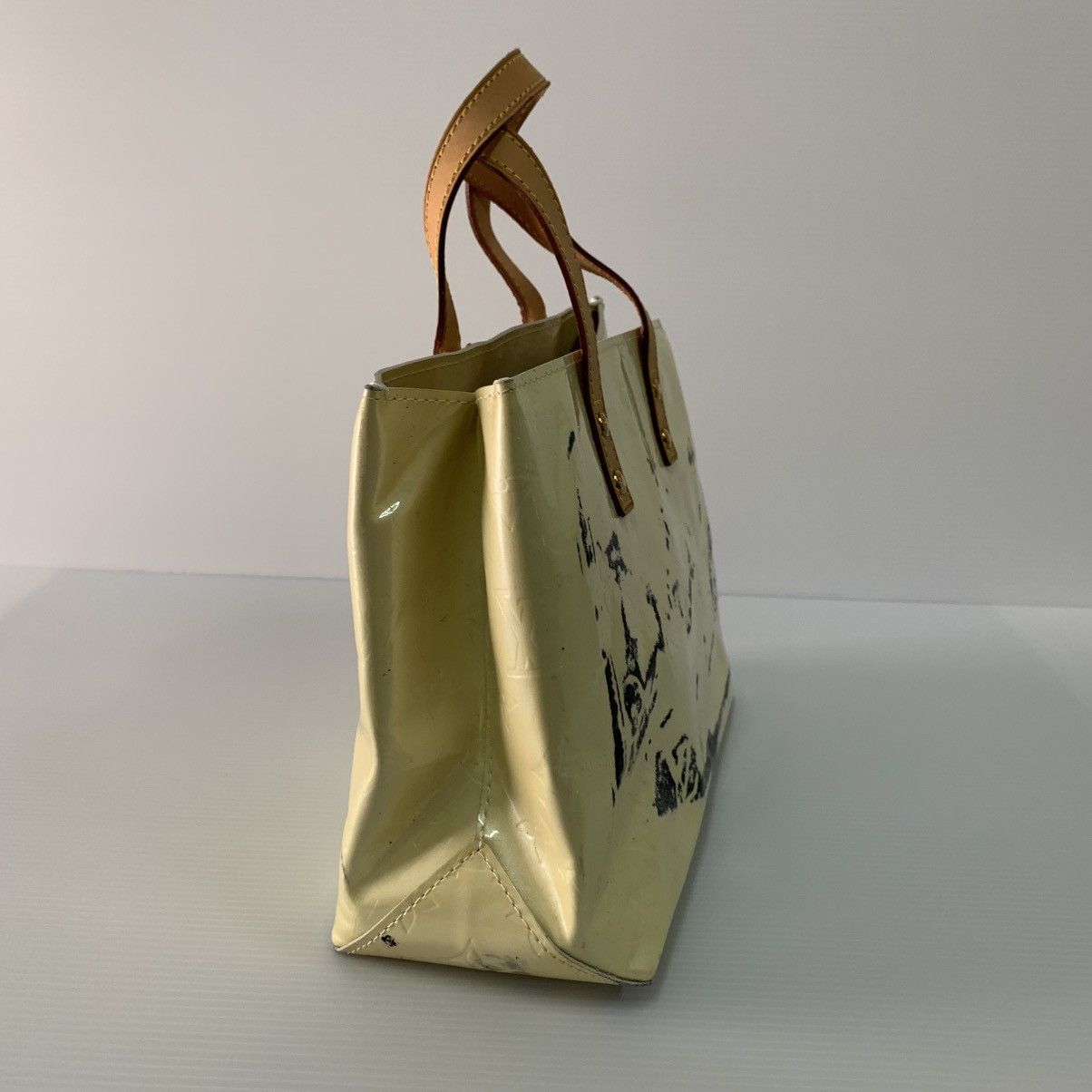 Louis Vuitton Louis Vuitton Vernis Yellow Tote Bag Size ONE SIZE - 3 Thumbnail