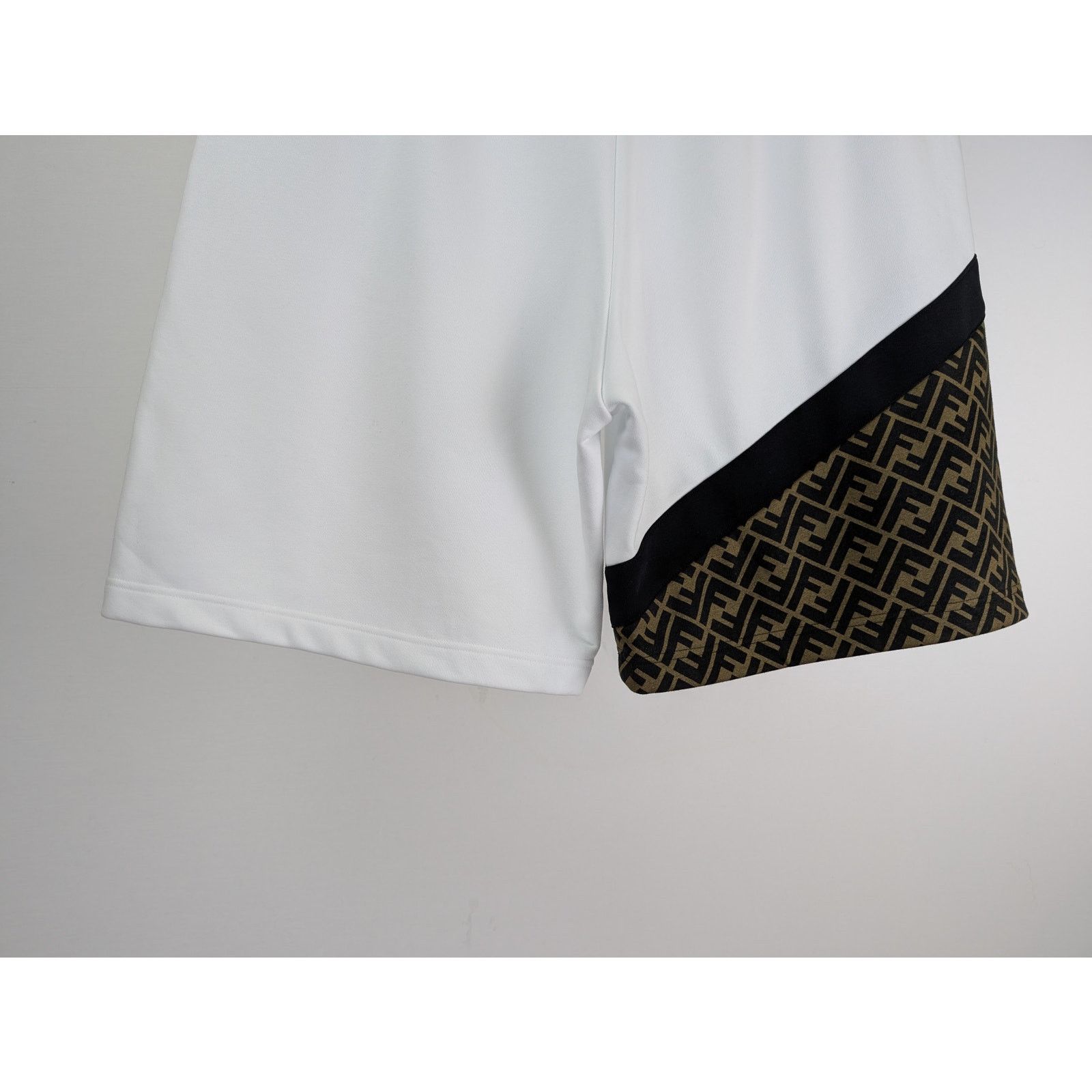 Fendi o1rshd1 Monogram Shorts in White/Brown/Monogram Size US 36 / EU 52 - 10 Thumbnail