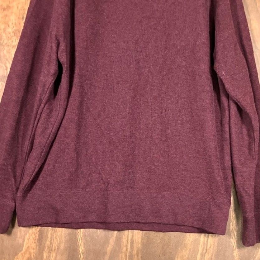 Banana Republic Banana Republic Mens Sweatshirt Burgundy Crew Neck Long Sleeve XL Pullover Knit Casual Business Workwear 90s Preppy Normcore Mens Size US XL / EU 56 / 4 - 3 Thumbnail