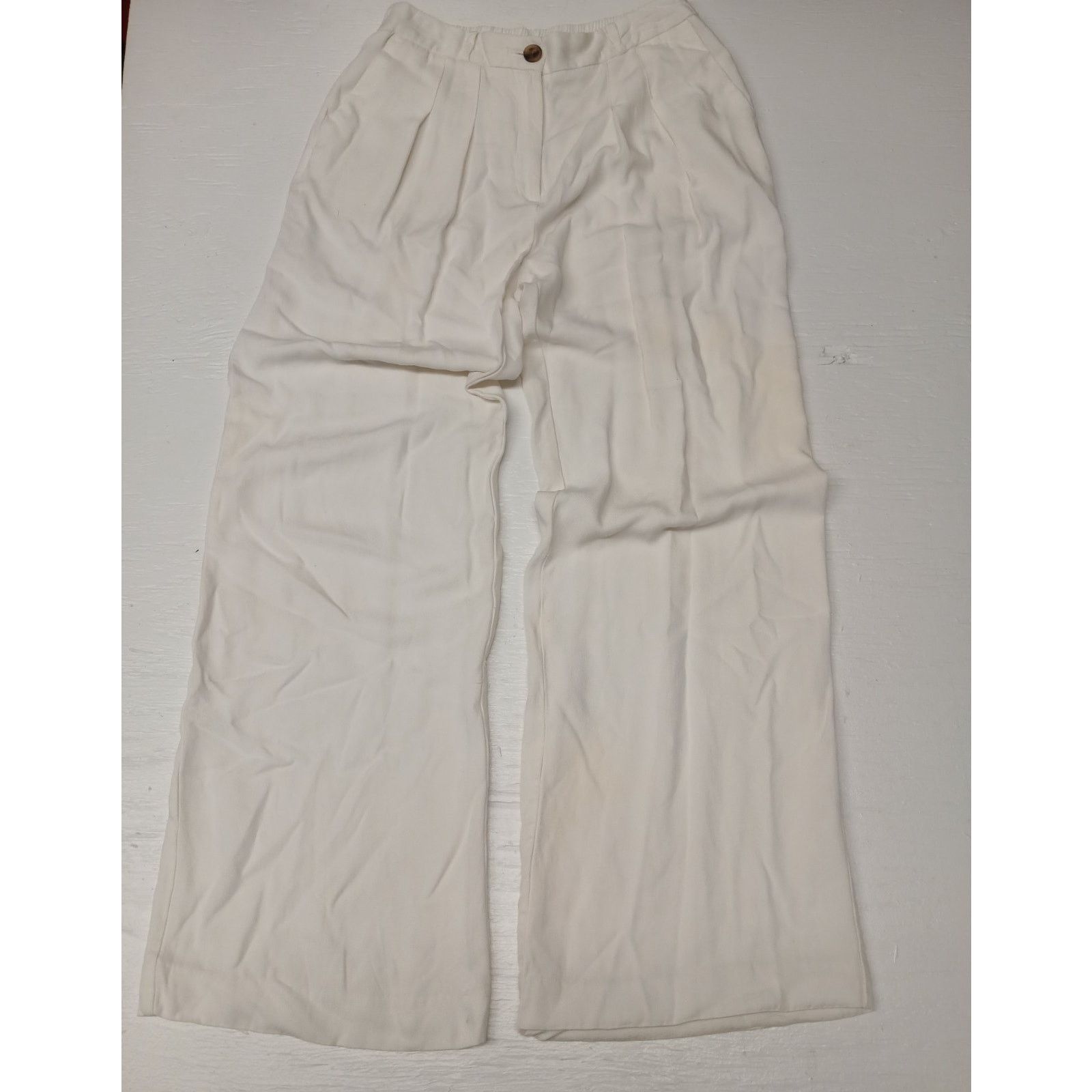 Worthington Worthington (Small) Wide Leg White Relaxed Loose Pants Size 28" / US 6 / IT 42 - 1 Thumbnail