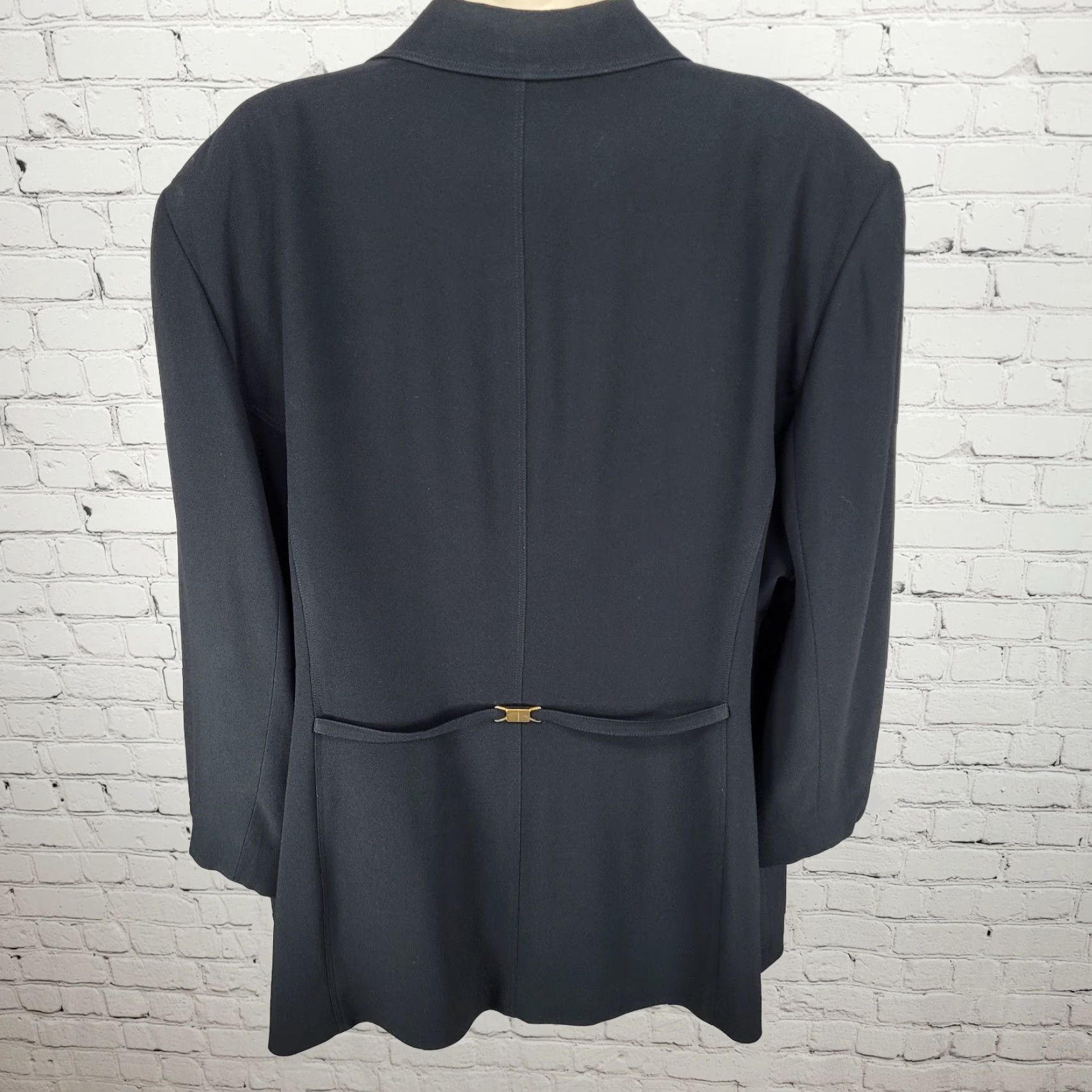 Vintage Dana Buchman Blazer Jacket Plus Size 22 Women's Black Peak Lapel 3-Button Suit Coat Size 3XL / US 20-22 - 2 Thumbnail
