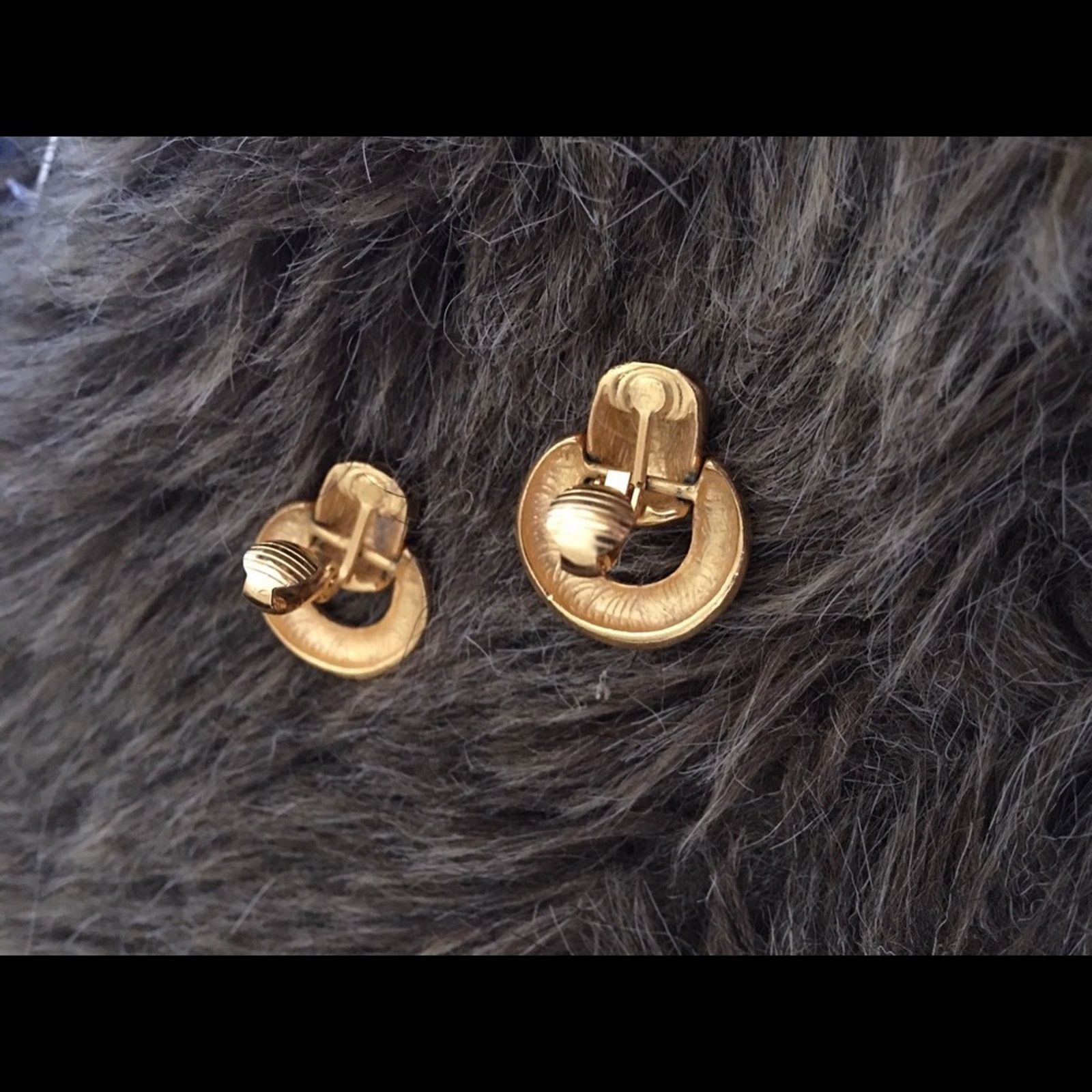 Vintage Vintage 80s matte gold tone clip on earrings Size ONE SIZE - 4 Thumbnail