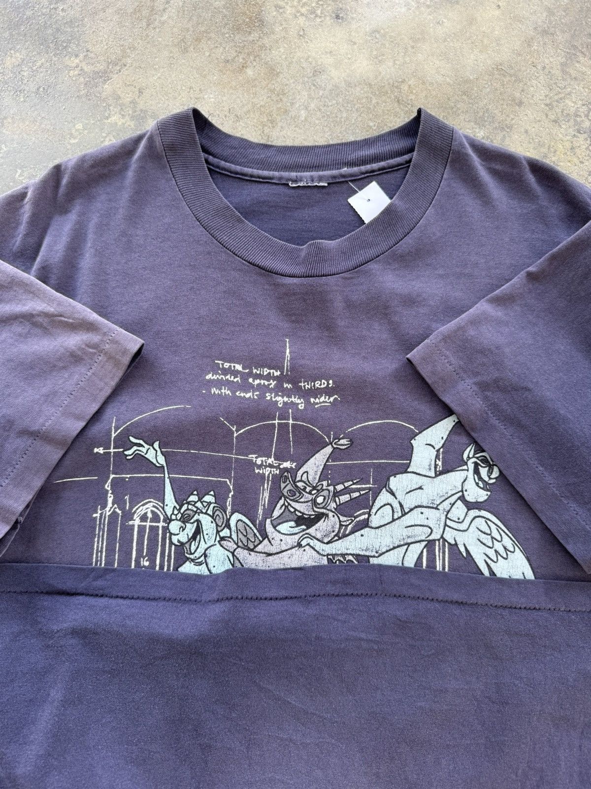 Vintage Vintage 90’s Disney The Hunchback Of Notre Dame Movie Tee Size US L / EU 52-54 / 3 - 5 Thumbnail