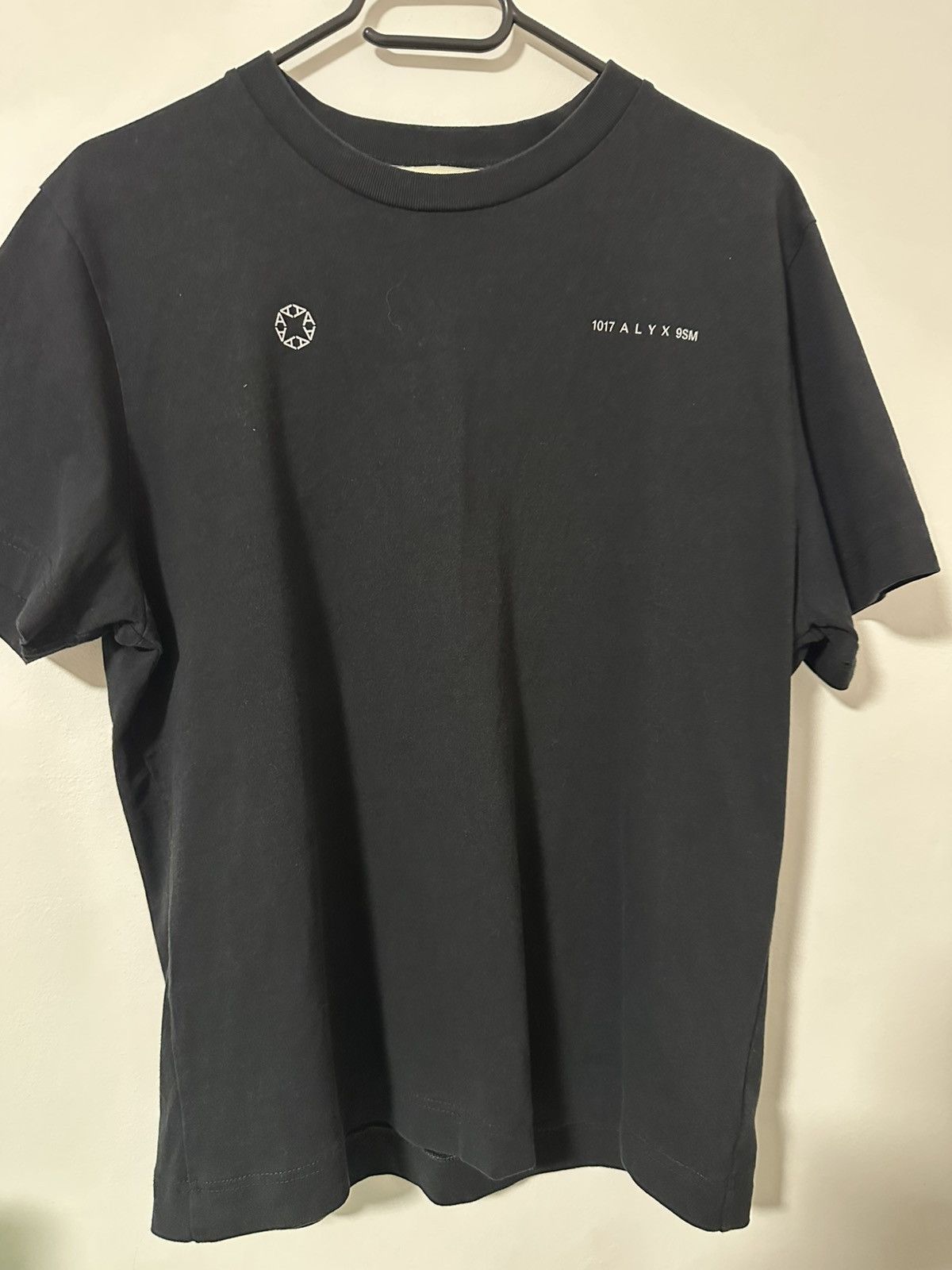 1017 ALYX 9SM 1017 ALYX 9SM tee Size US M / EU 48-50 / 2 - 1 Thumbnail