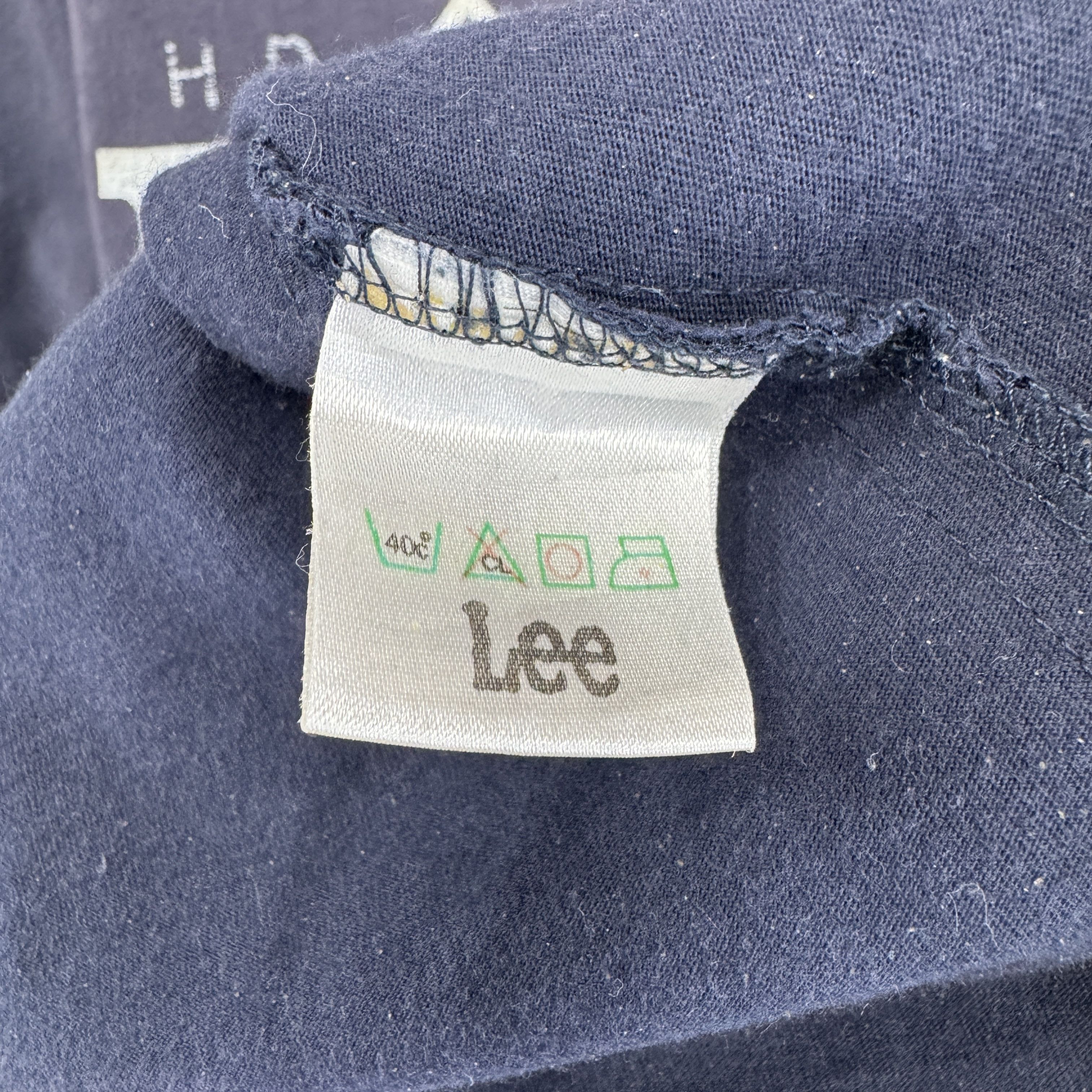 Vintage Rare Vintage Sunfaded Lee Big Logo Tshirt Size US L / EU 52-54 / 3 - 7 Thumbnail