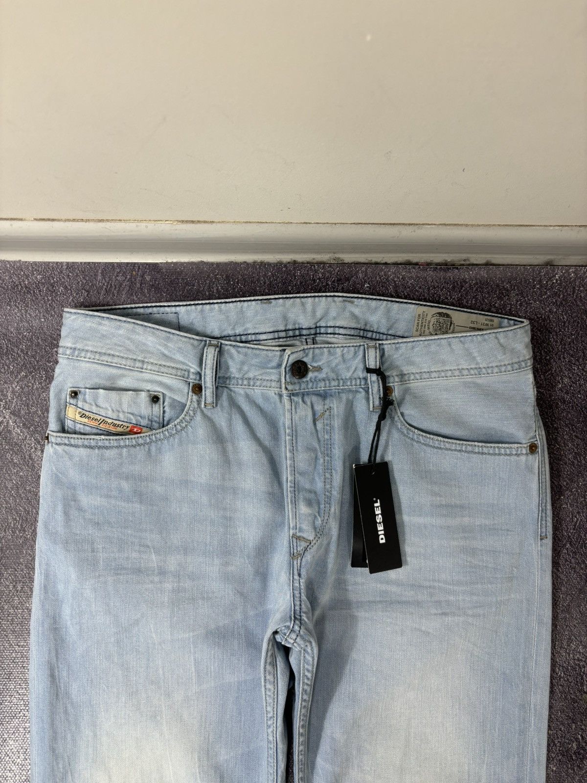 Diesel Diesel Waykee Regular Straight NWT Light Blue Denim Jeans Size US 31 - 6 Thumbnail
