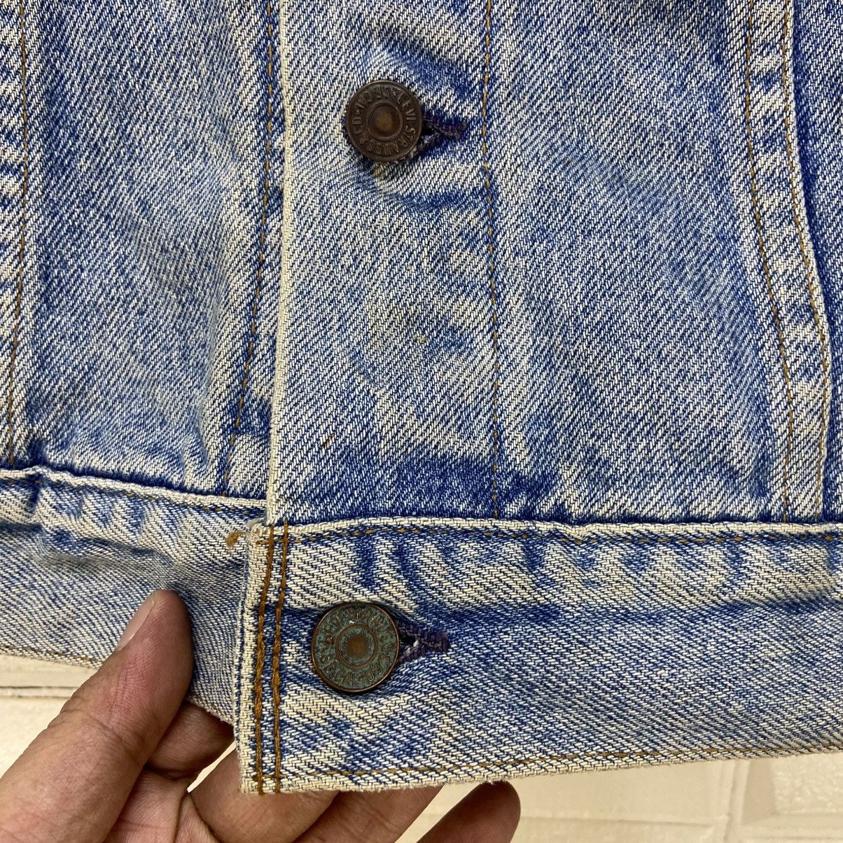 Levi's Vintage Clothing Vintage Levi’s Made in USA #523 Denim Trucker Jacket Size US S / EU 44-46 / 1 - 7 Thumbnail